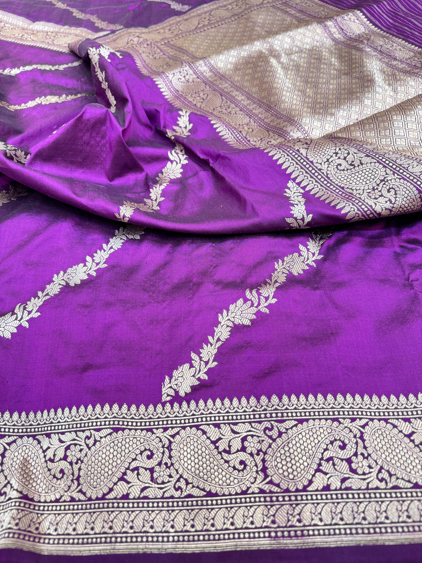 Pure Banarasi Katan Silk Kadhwa Cross Saree