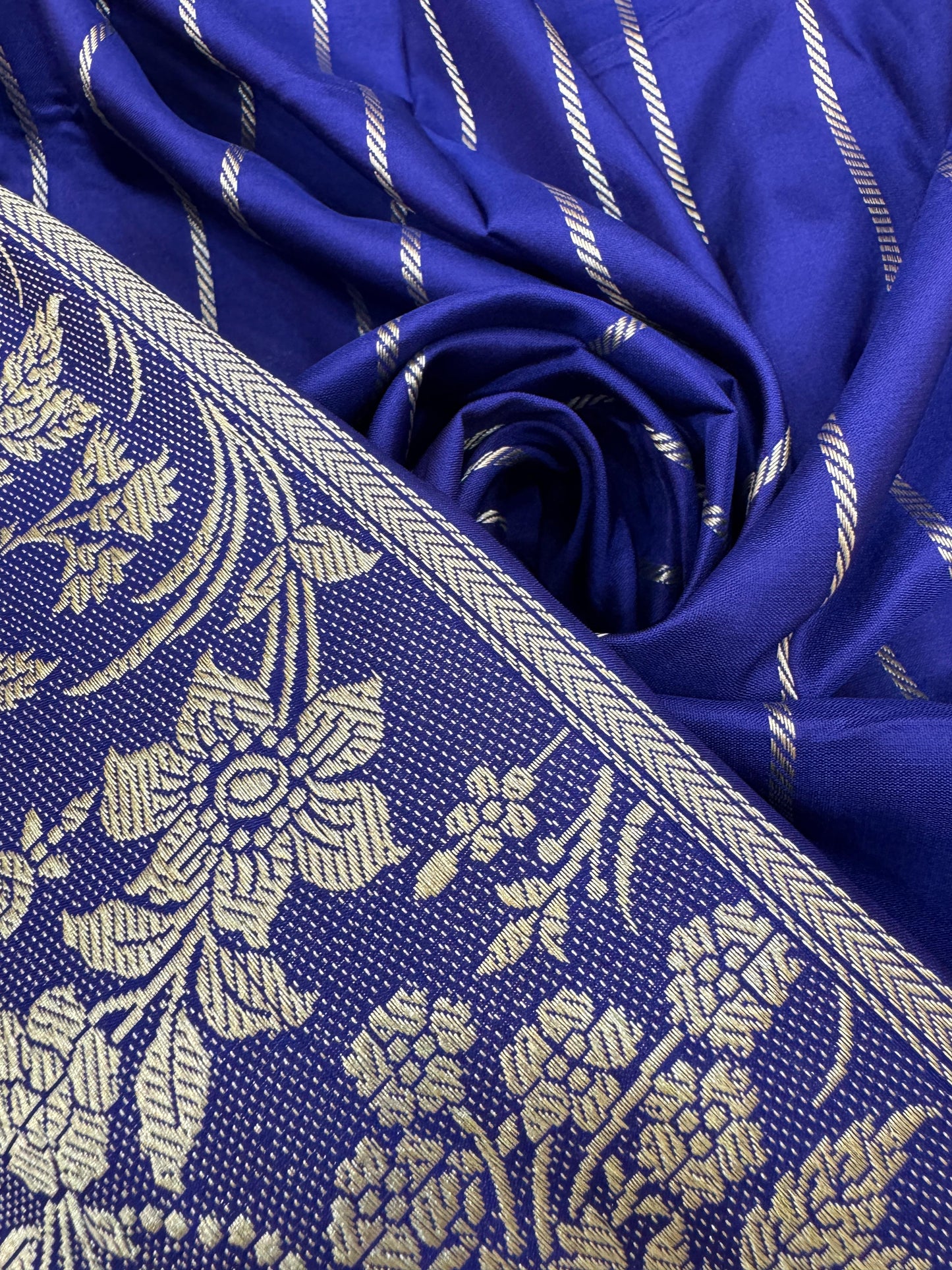 Pure Banarasi Katan Silk Kadhwa Mina Jaal Saree