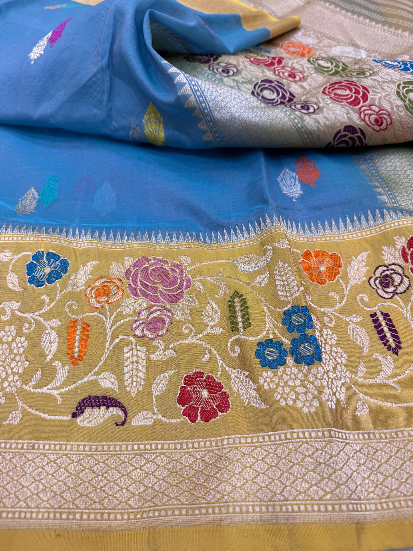 Pure Banarasi Katan Tissue Silk Kadiyal Border Saree