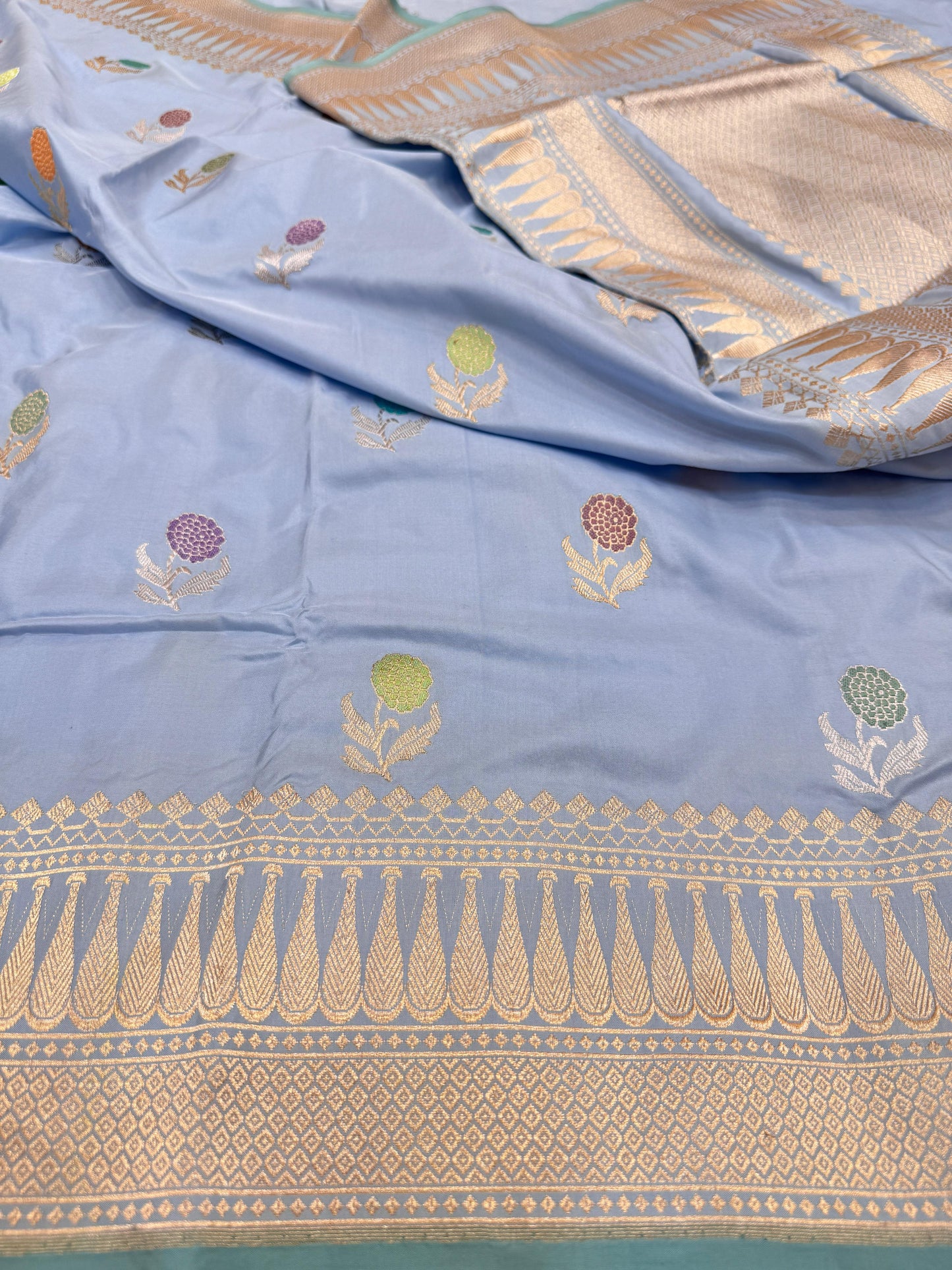 Pure Banarasi Katan Silk kadhwa Buta Saree