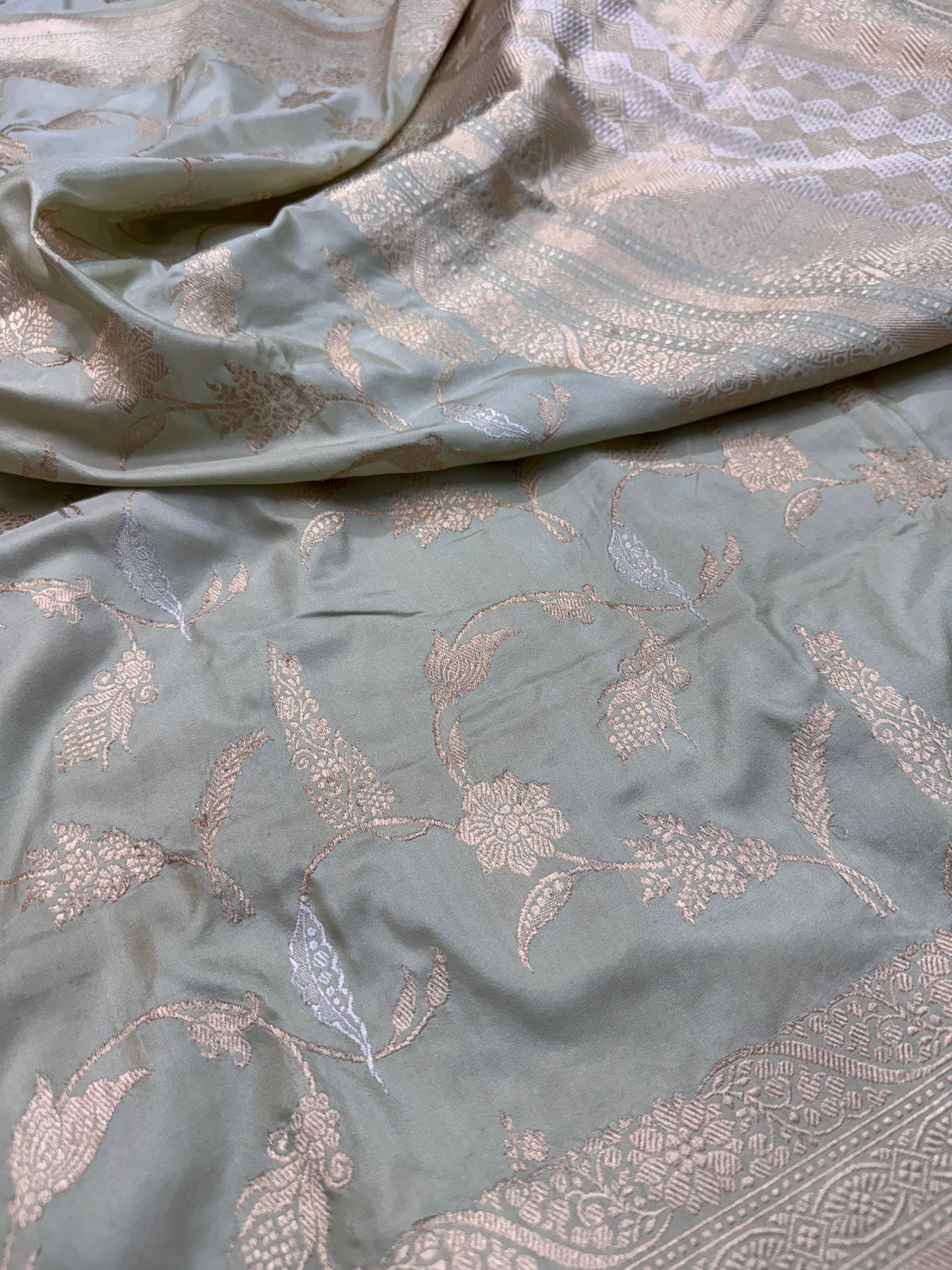 Pure Banarasi Katan Silk Kadhwa Jaal Saree