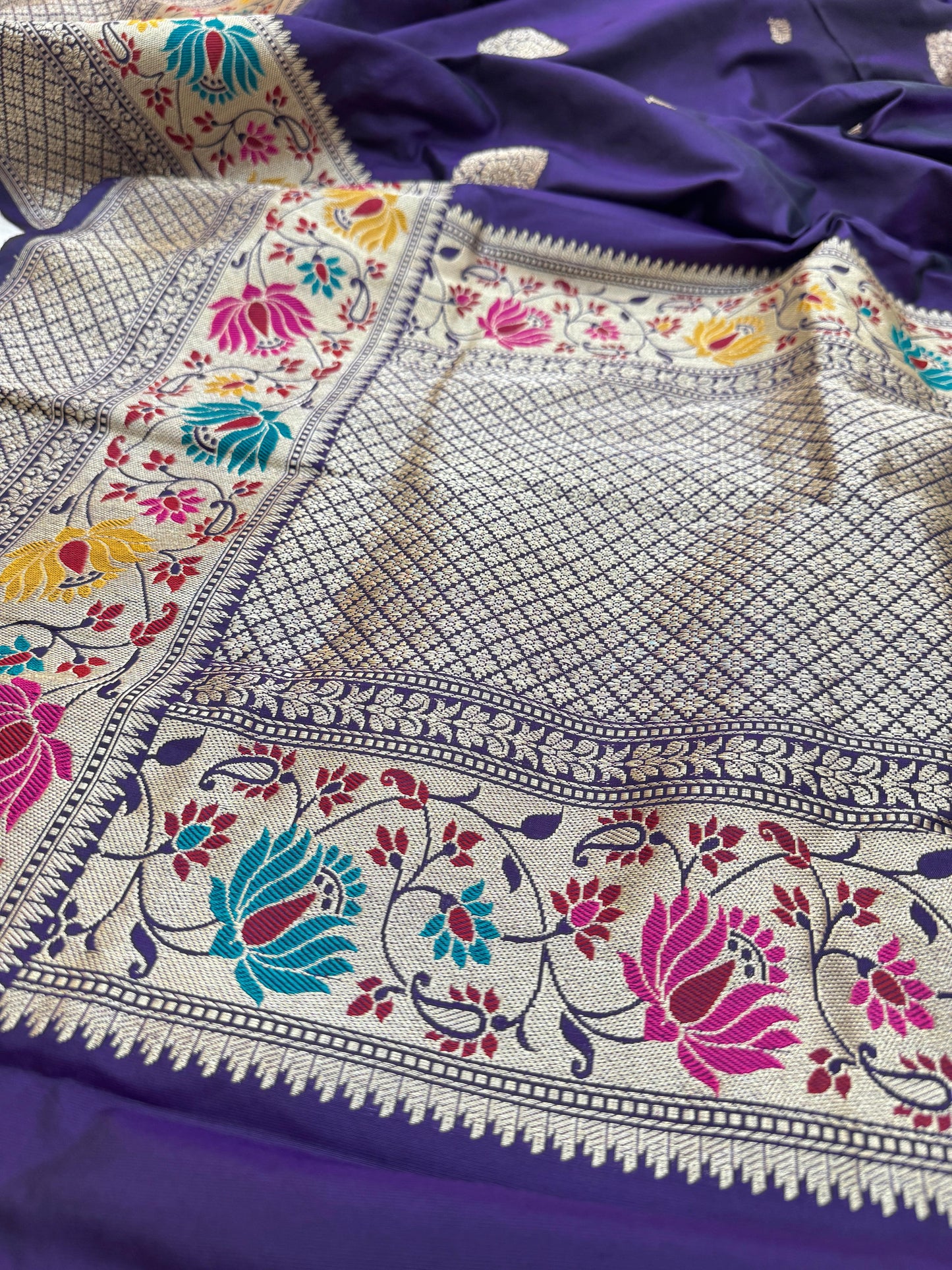 Pure Banarasi Katan Silk Kadiyal Border Saree