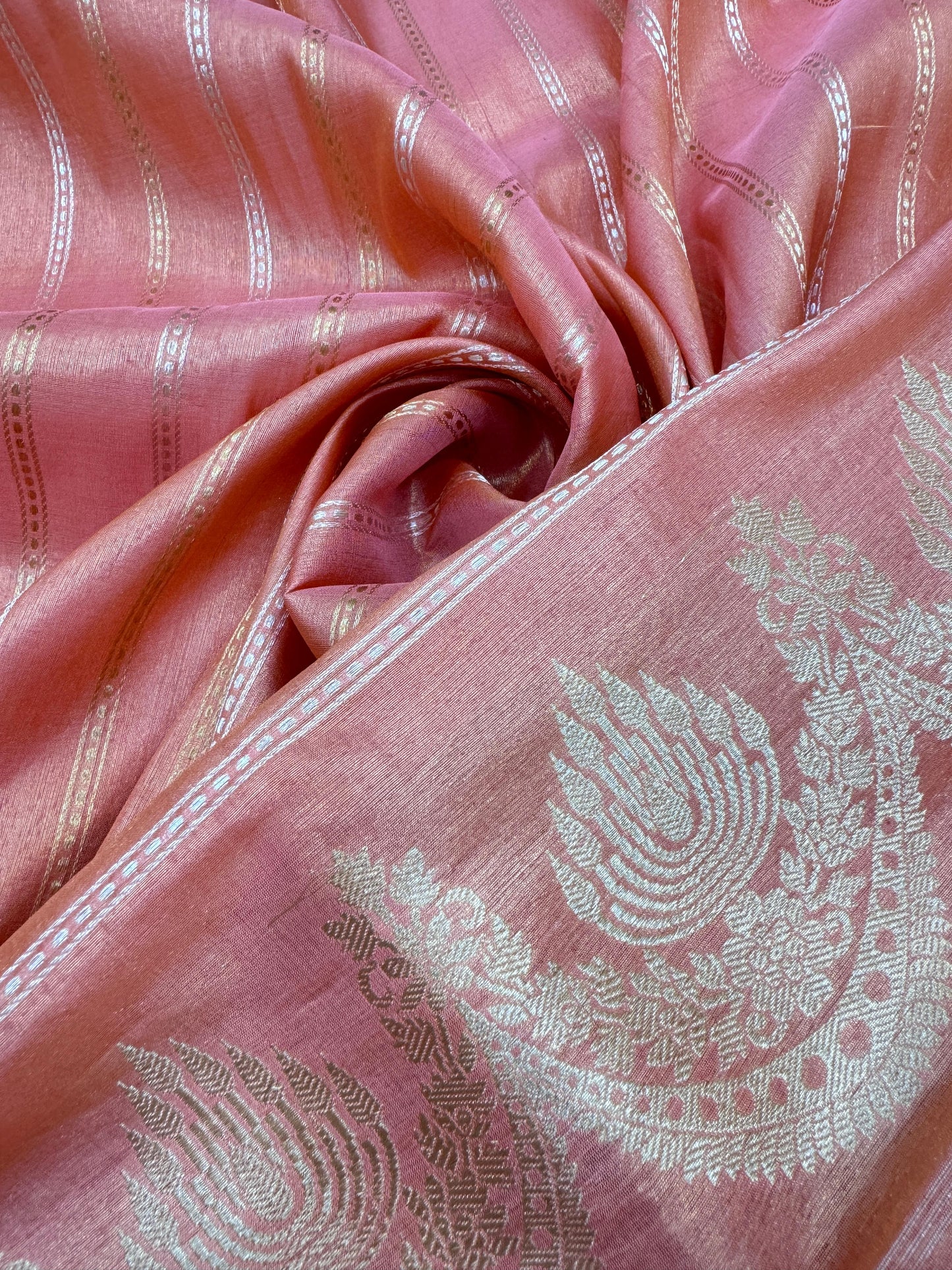 Pure Banarasi Katan Silk Kadhwa Cross Saree