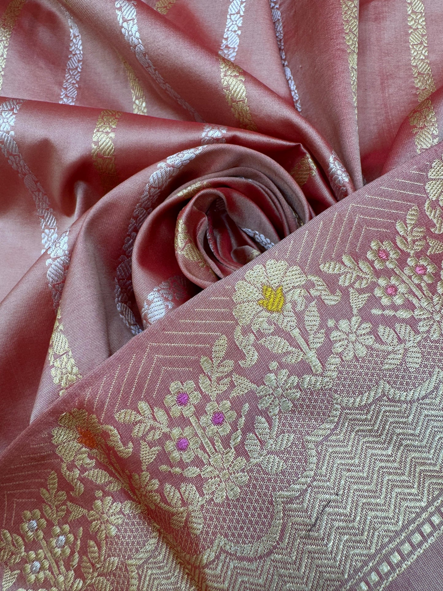 Pure Banarasi Katan Silk kadhwa Buta Saree