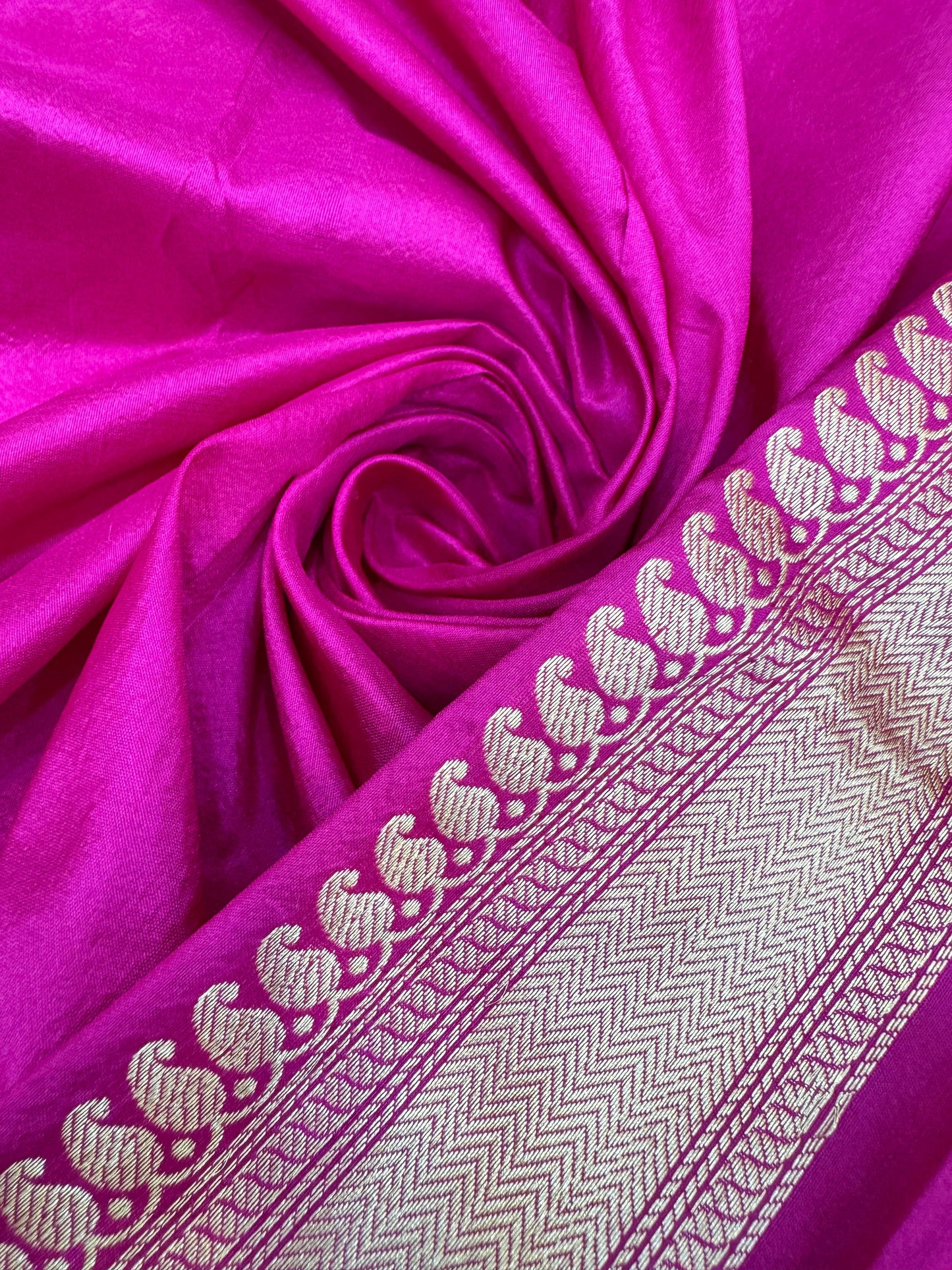 Pure Banarasi Katan Silk Jaal Saree