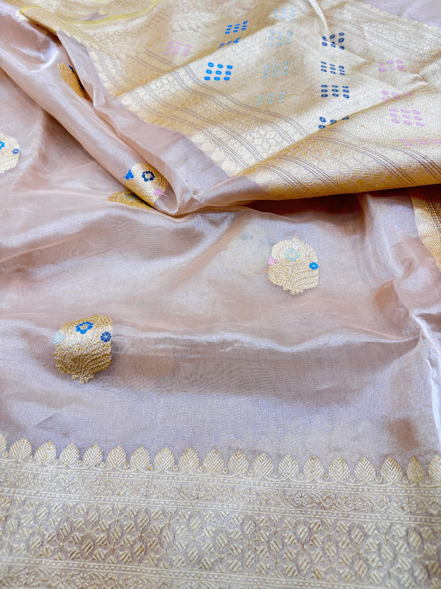 Pure Banarasi Kora Tissue Silk Kadhwa Buta Saree