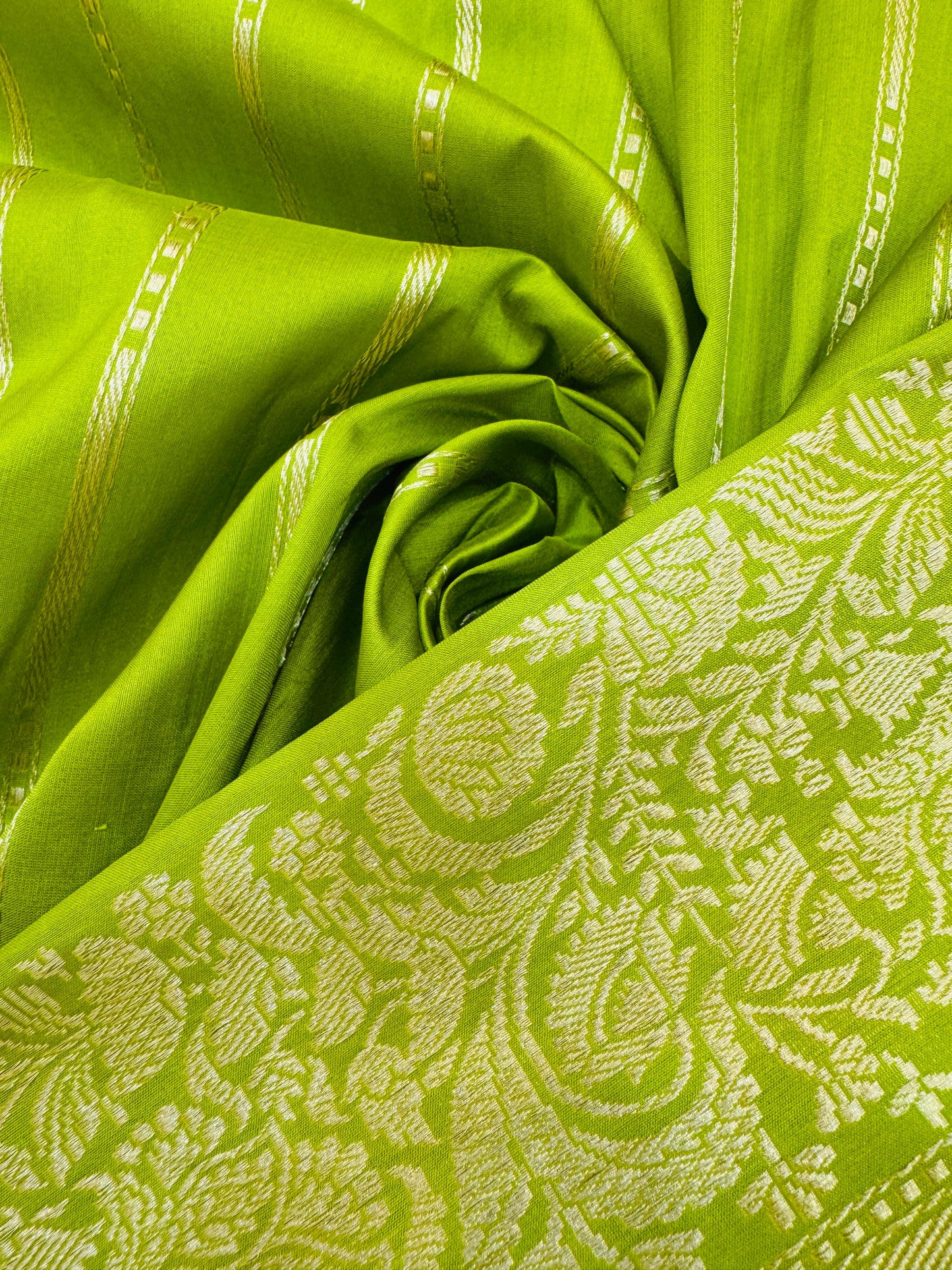 Pure Banarasi Katan Silk Kadhwa Jaal Saree