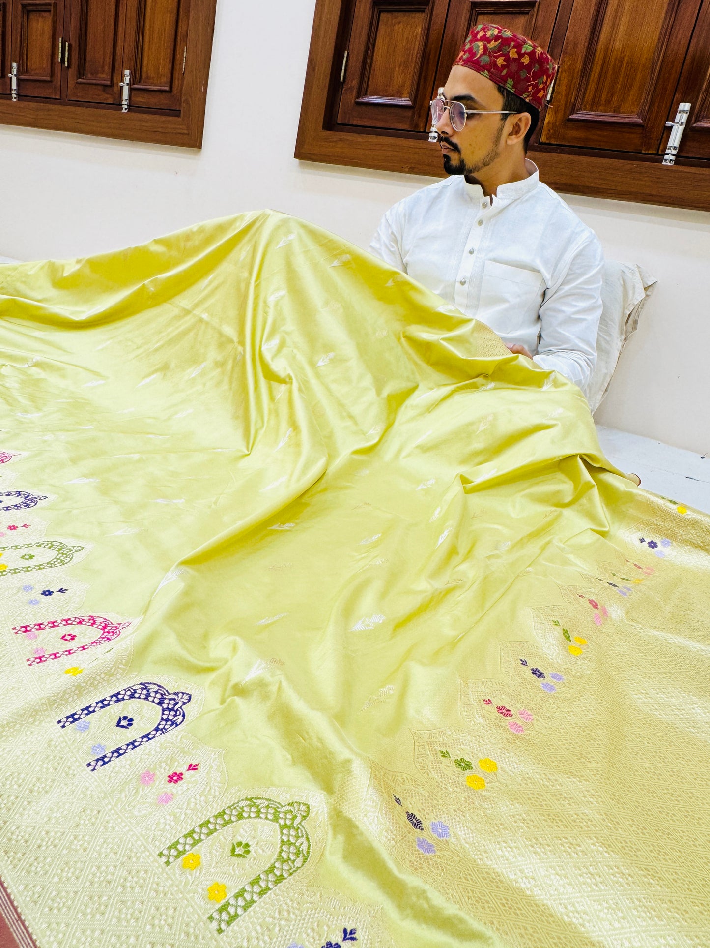 Pure Banarasi Katan Silk Buti Saree