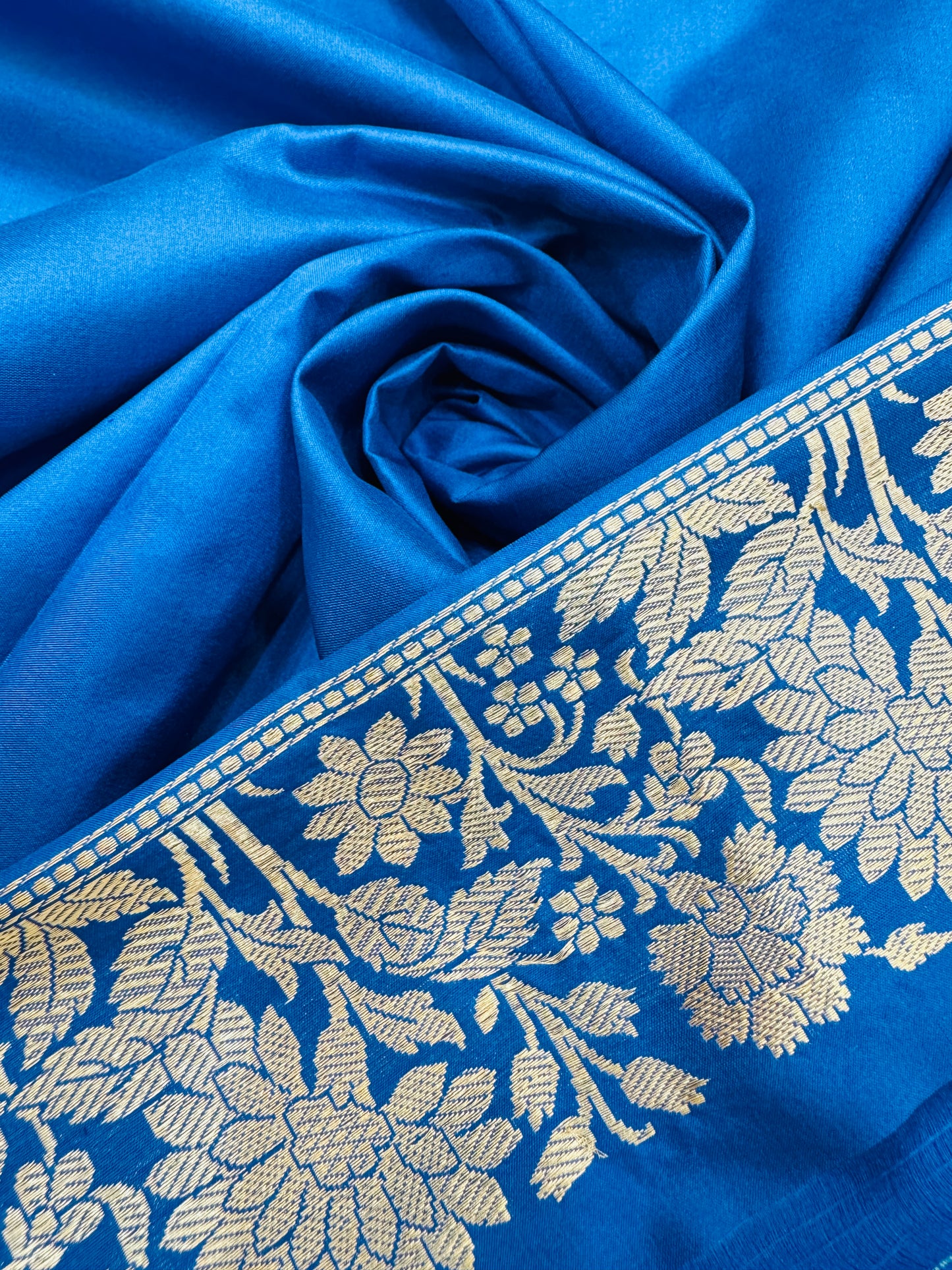 Pure Banarasi Katan Silk Buti Saree