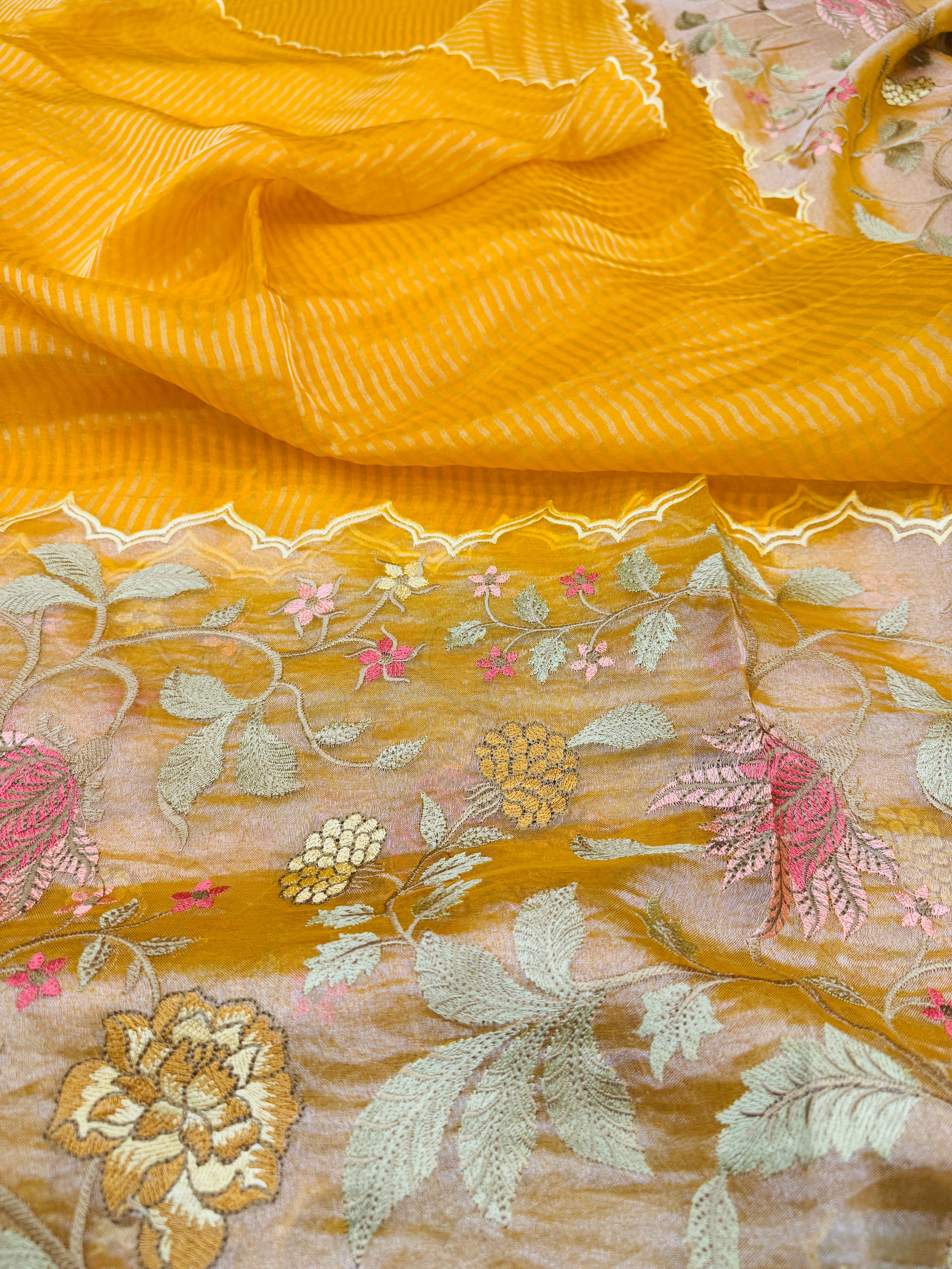 Pure Banarasi Kora Tissue Patch Work Embroidery Saree