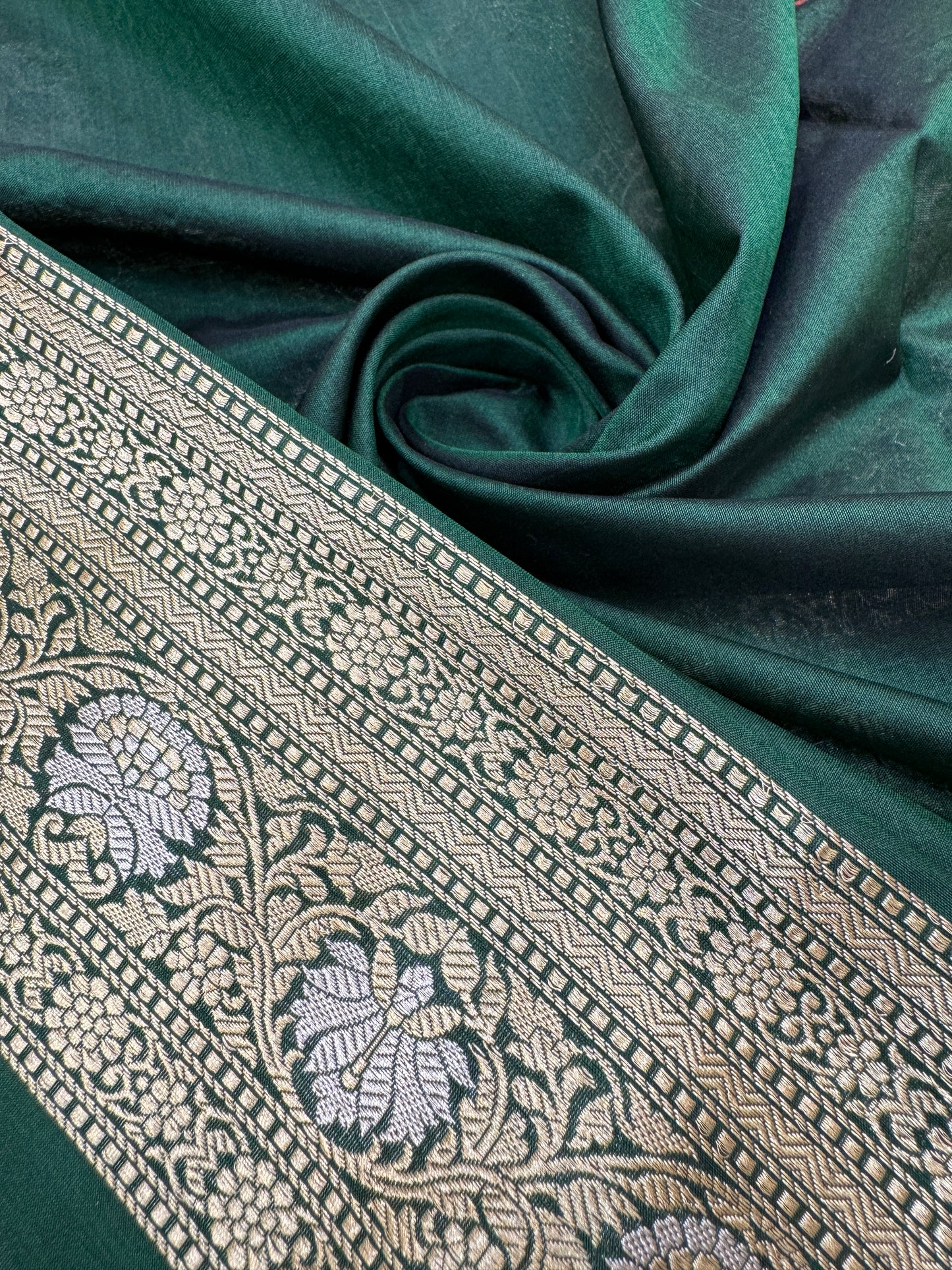 Pure Banarasi Katan Silk Sona Mina Jaal Saree