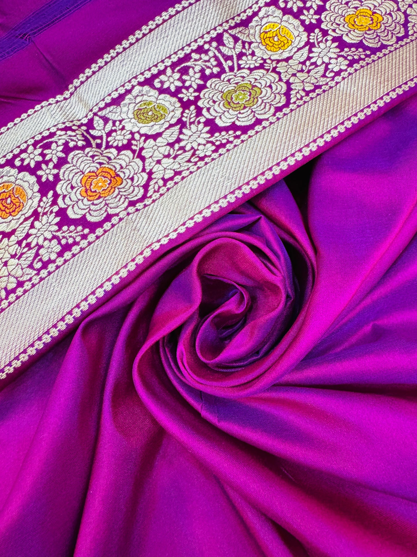 Pure Banarasi Katan Silk Buti Saree