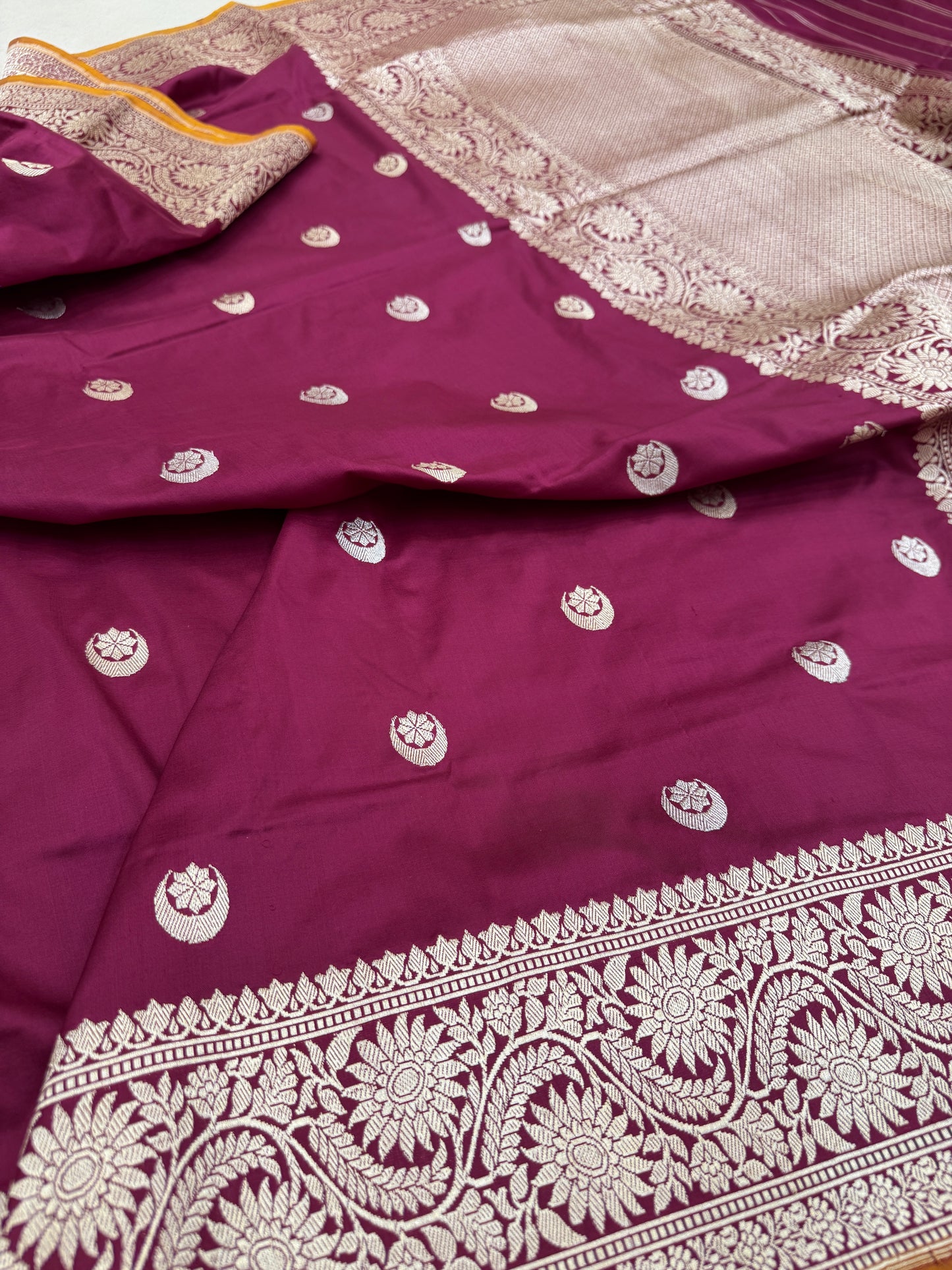 Pure Banarasi Katan Silk Buti Saree