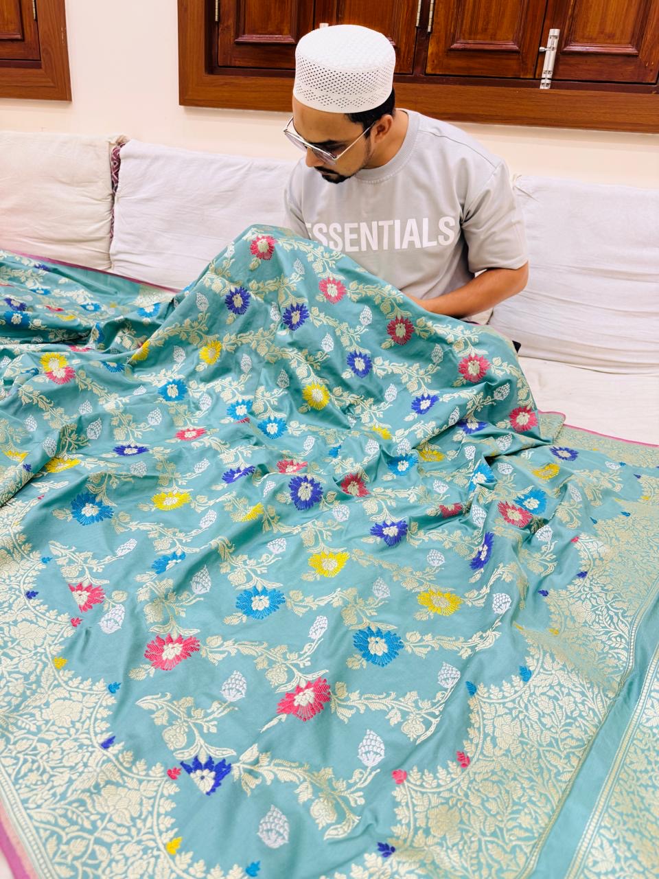 Pure Banarasi Katan Silk Mina Jaal Saree