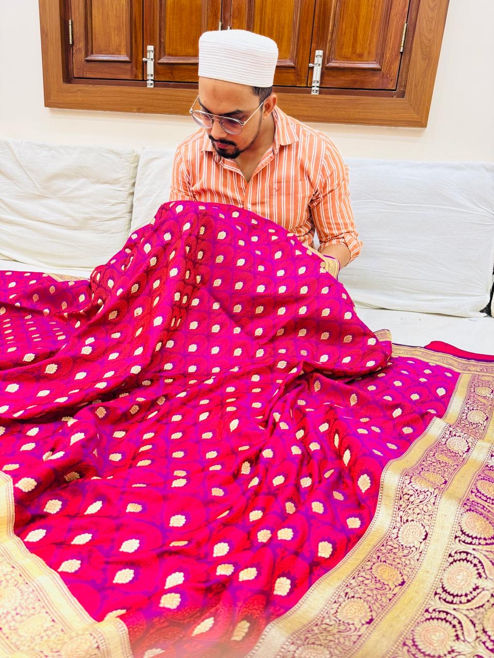 Pure Banarasi Satin Tanchoi Buti Saree