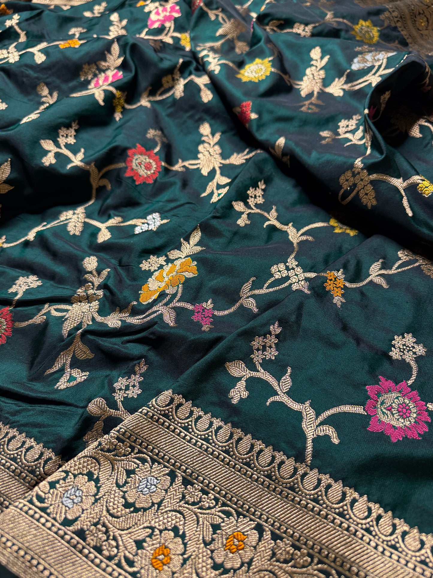 Pure Banarasi Katan Silk Mina Jaal Saree