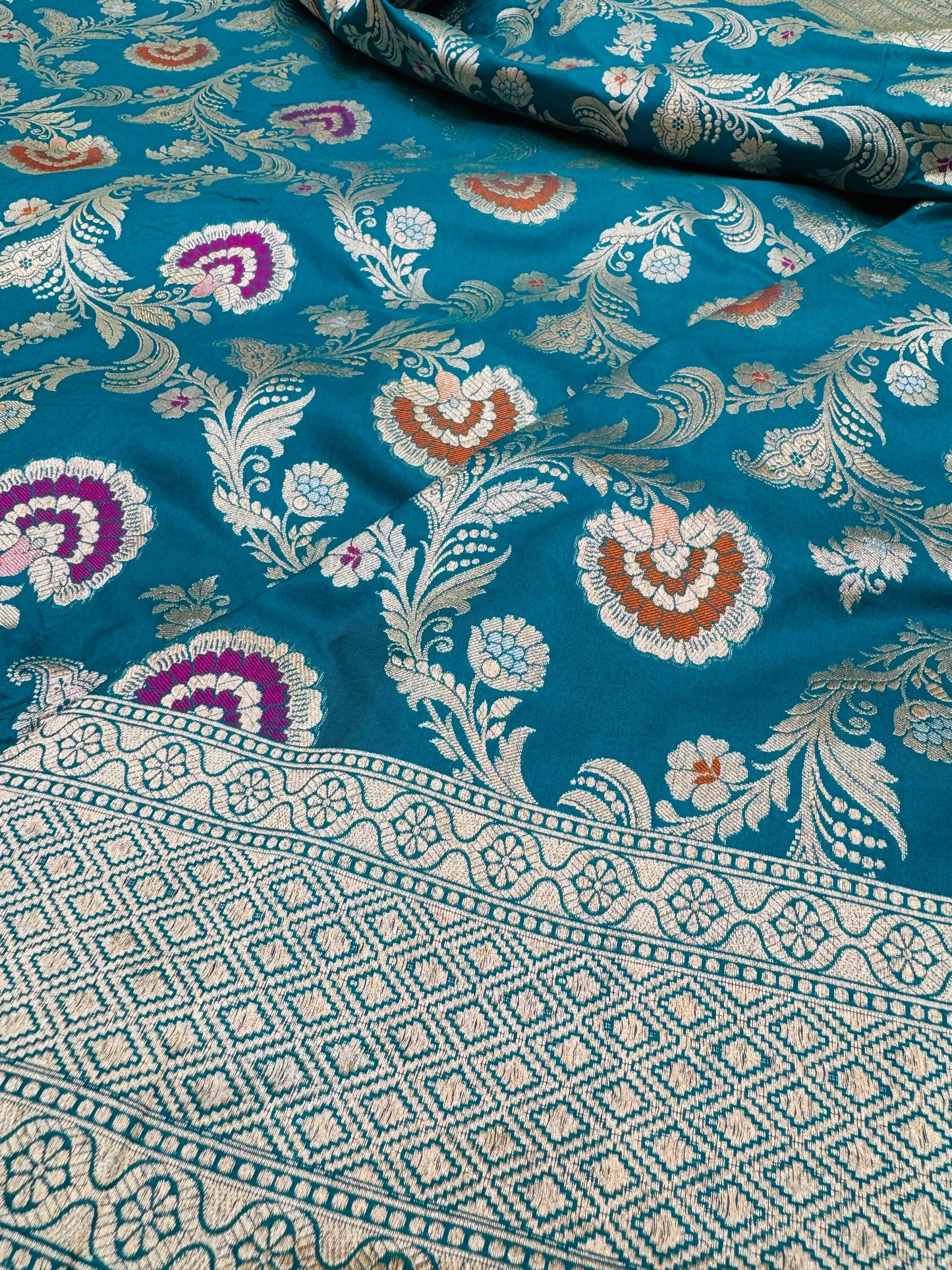 Pure Banarasi Katan Silk Mina Jaal Saree