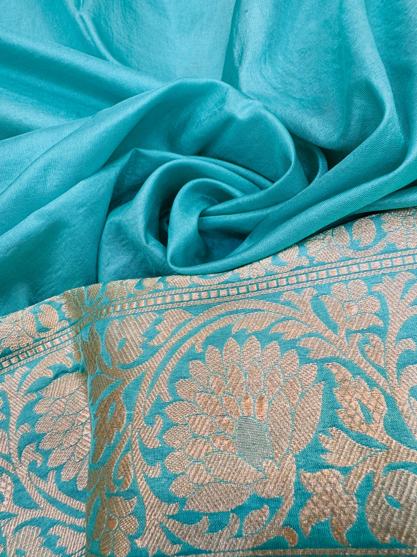 Pure Banarasi Katan Silk Jaal Saree