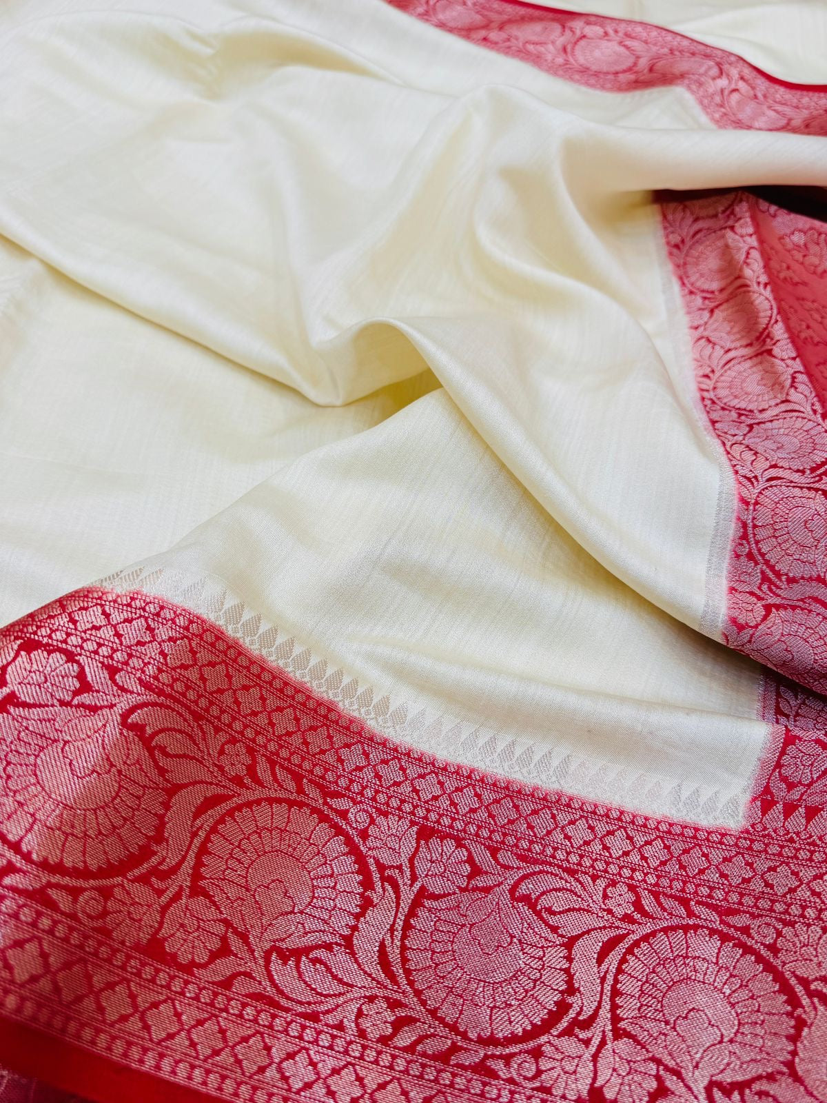 Pure Banarasi Chiniya Silk Plain Saree