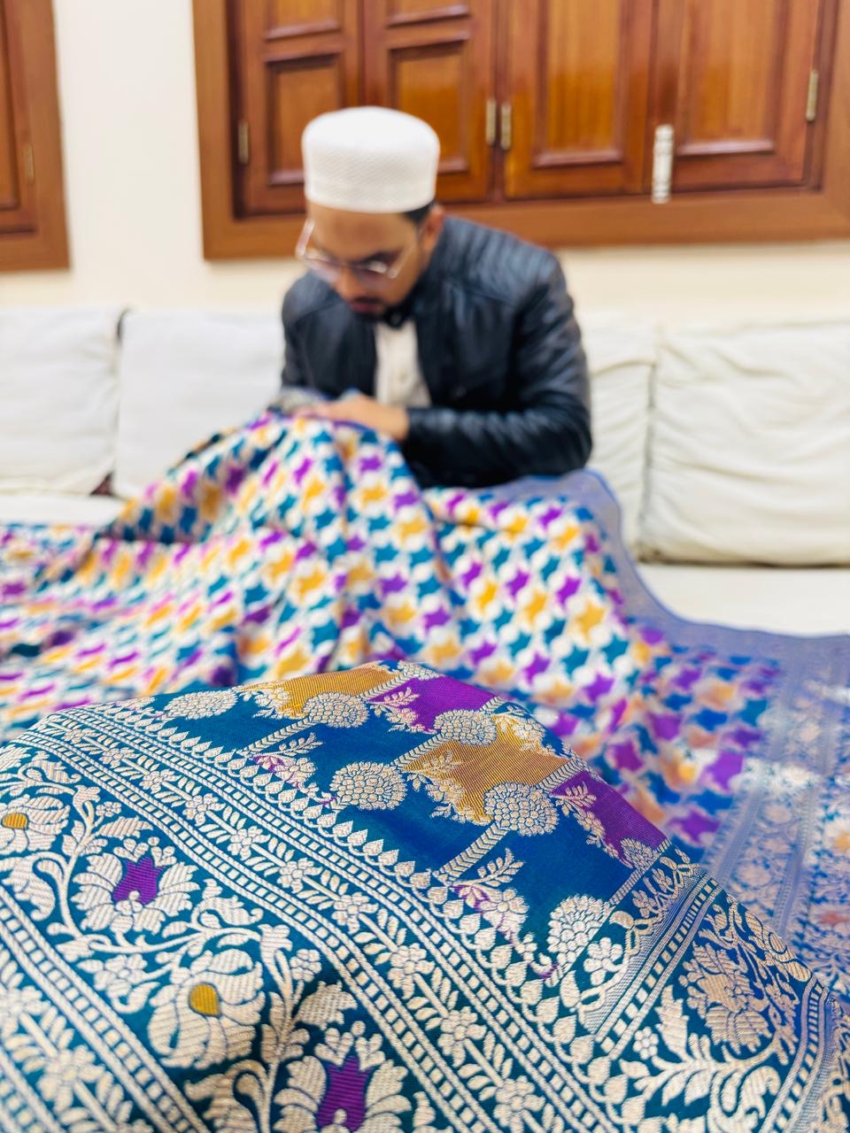 Pure Banarasi Katan Silk Rankaat Mina Jaal Saree