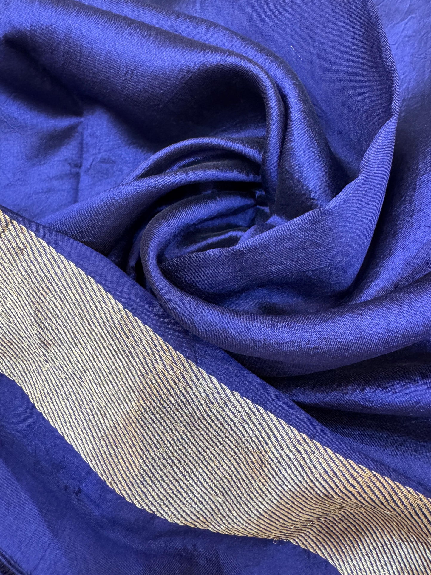 Pure Banarasi Dupion Silk Kadhwa Buta Saree
