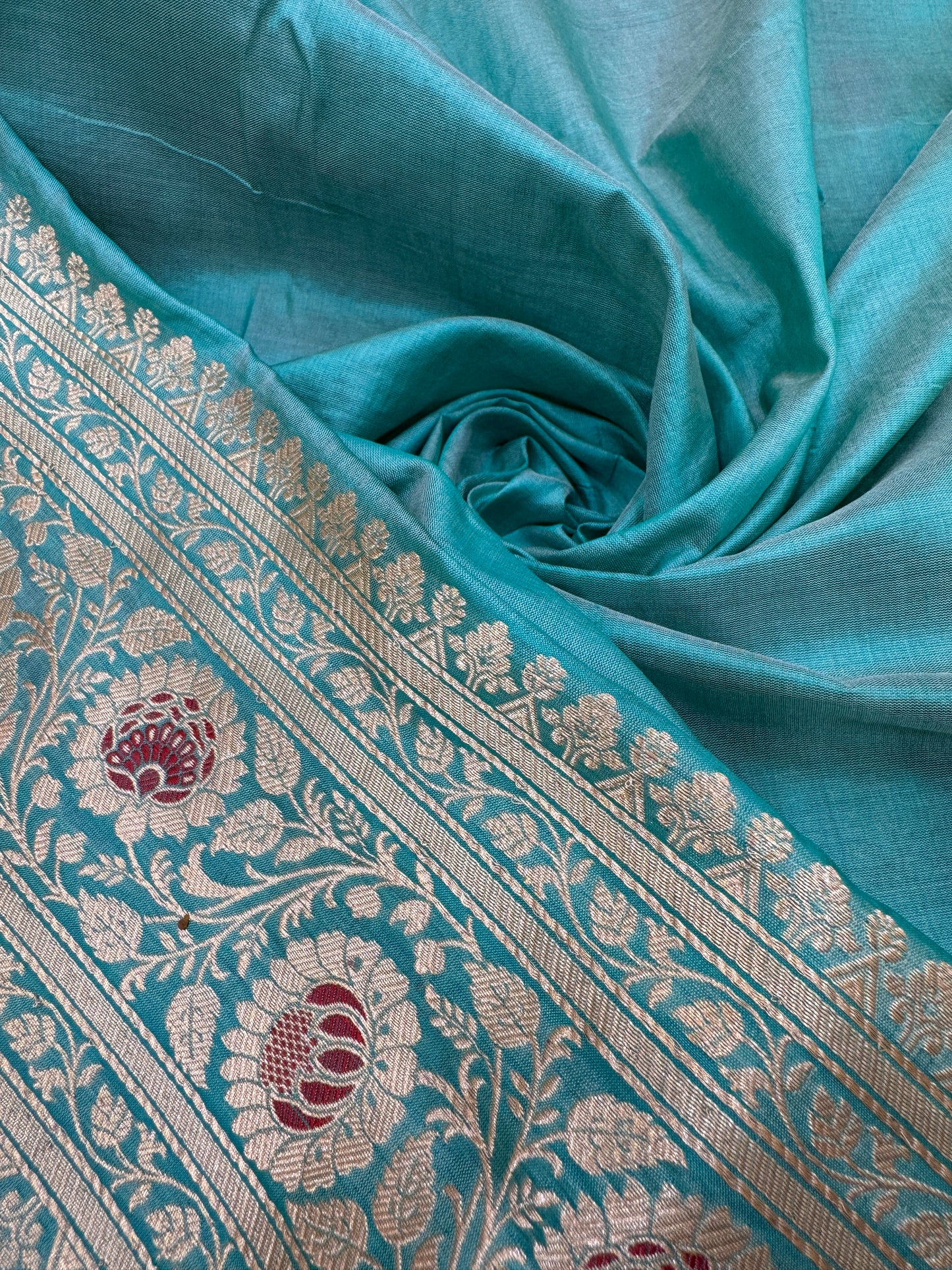 Pure Banarasi Katan Silk Meena Jaal Saree