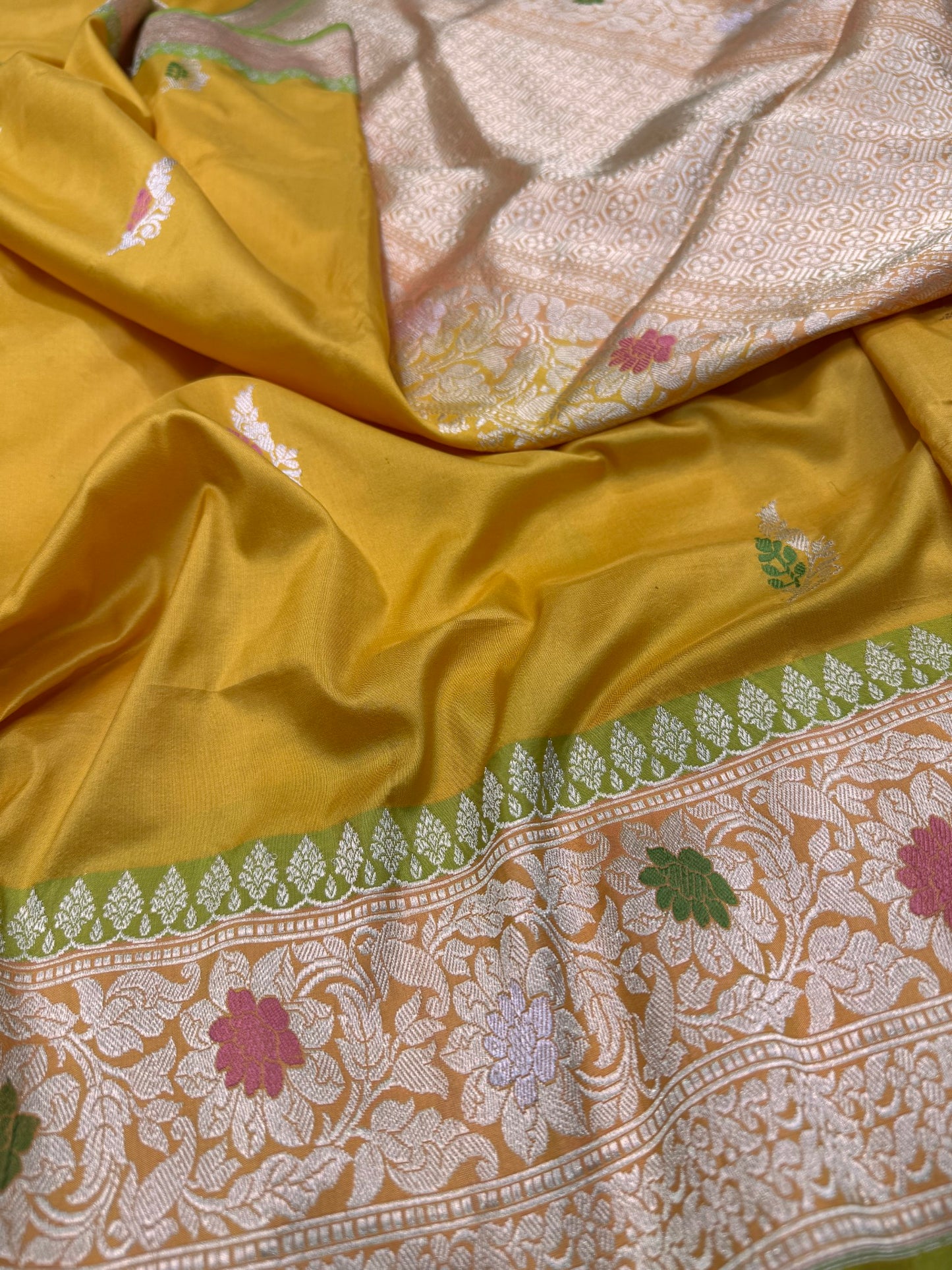 Pure Banarasi Katan Silk Kadhwa Buti Saree