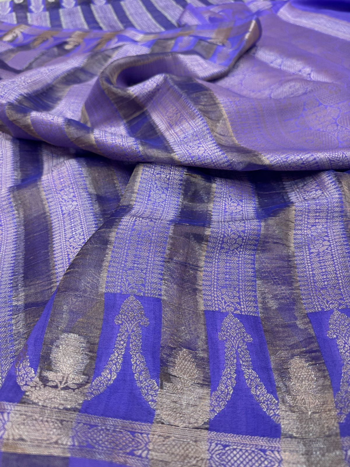 Pure Banarasi Chiniya Tissue Stripe Saree