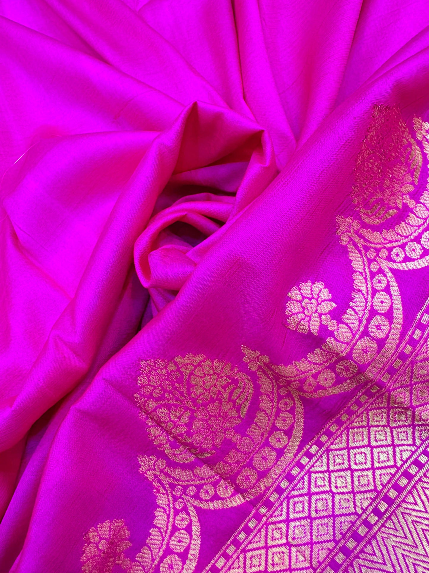 Pure Banarasi Dupion Silk Kadhwa Buta Saree
