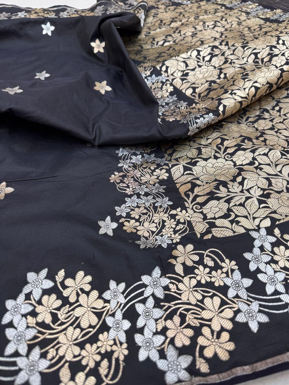 Pure Banarasi Katan Silk Sona Rupa Buti Saree