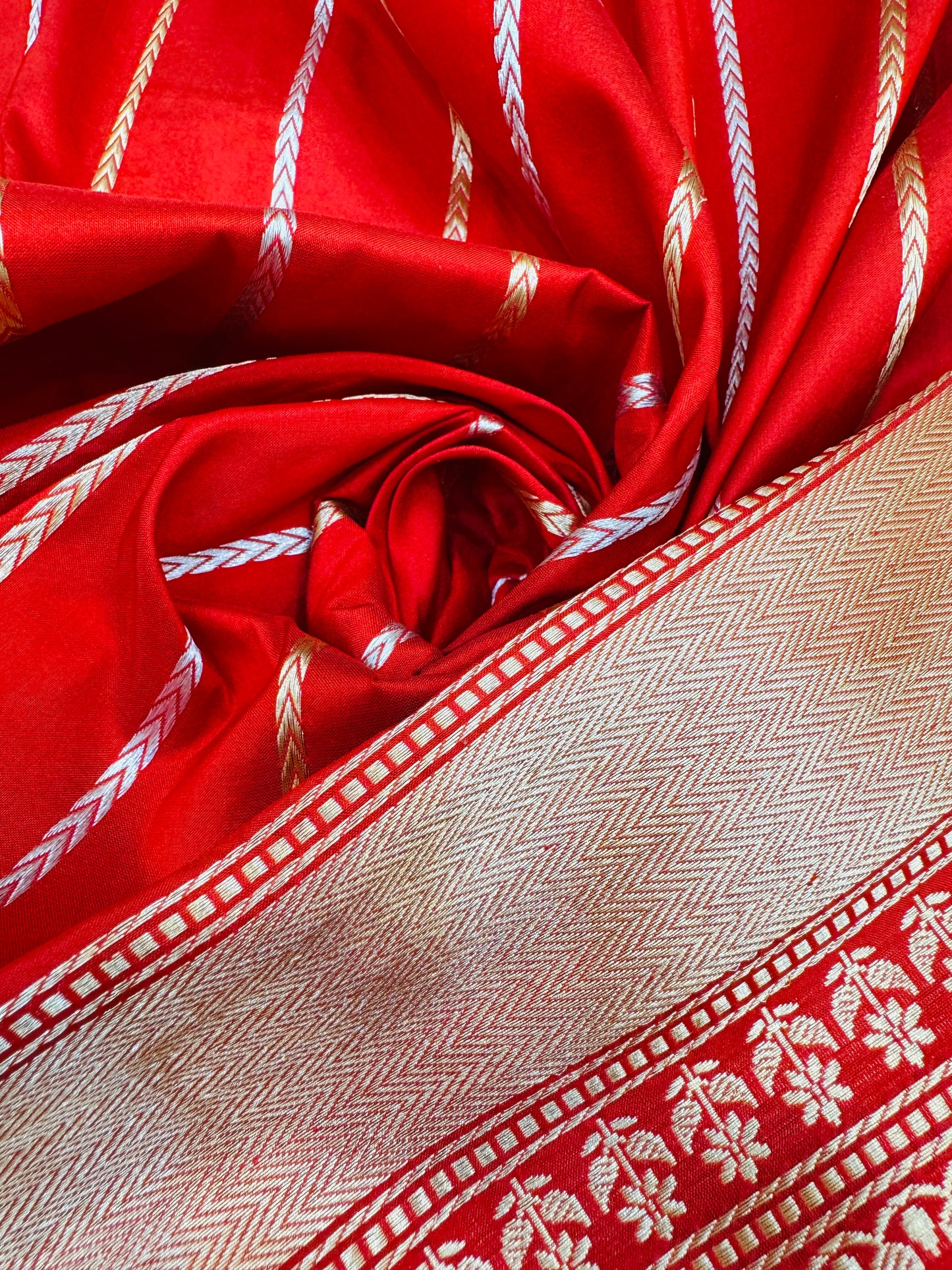 Pure Banarasi Kora Tissue Silk Stripe Saree