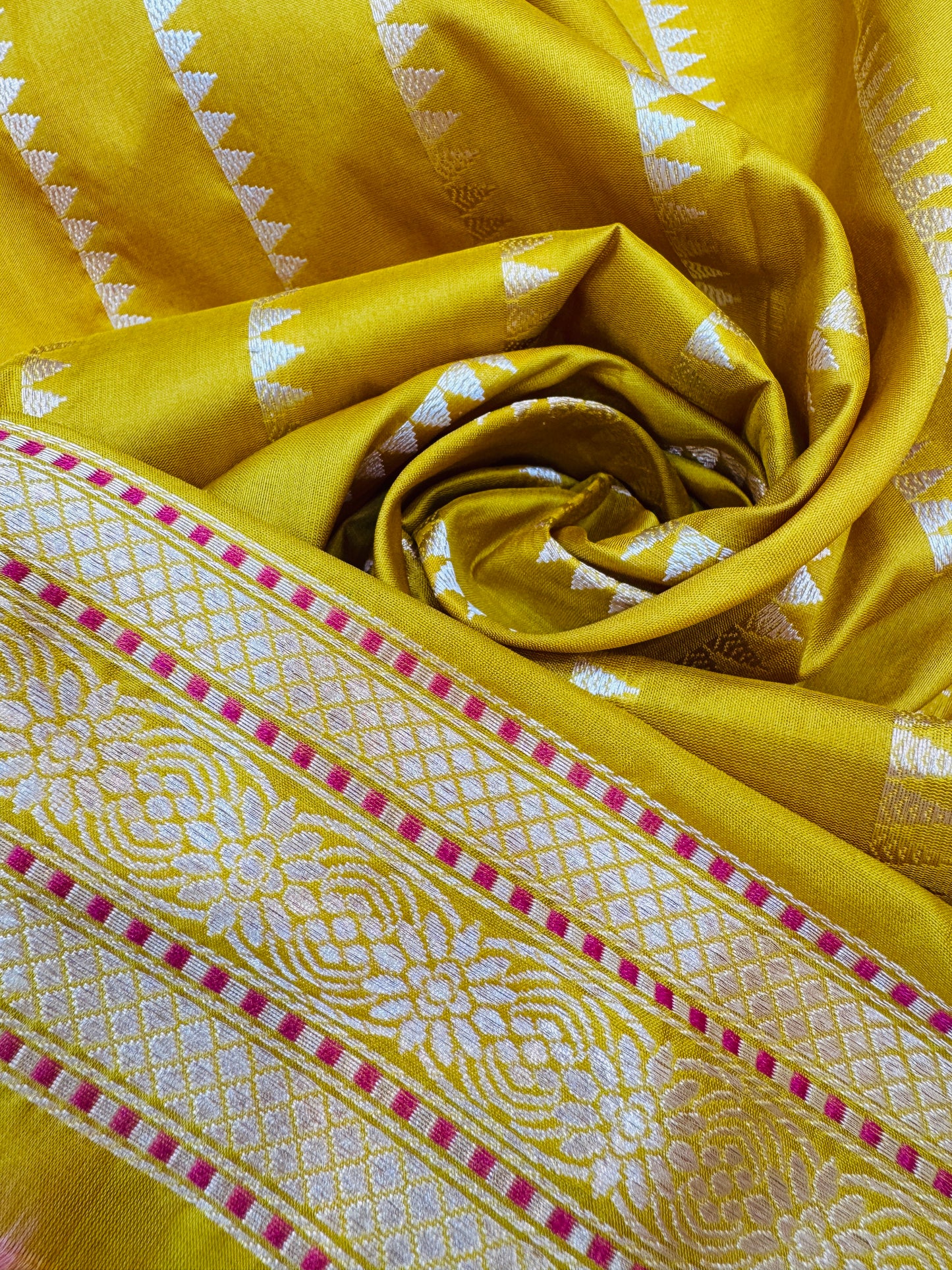 Pure Banarasi Katan Silk Mina Buti Skirt Border Saree