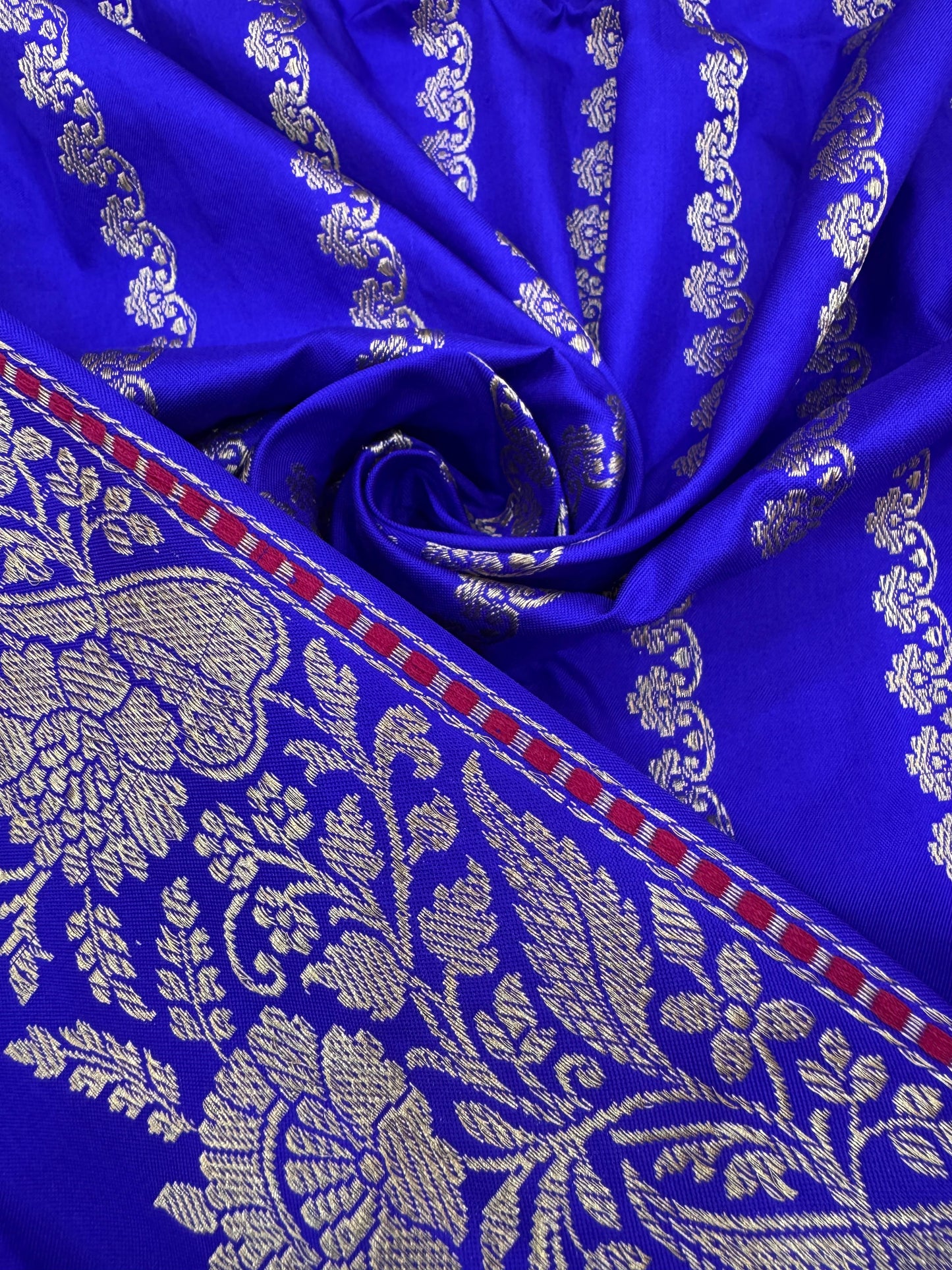 Pure Banarasi Katan Silk Kadiyal Border Saree