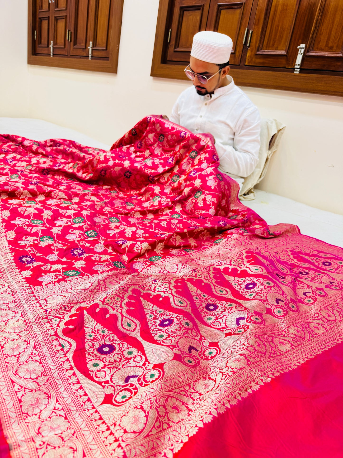 Pure Banarasi Katan Silk Mina Jaal Saree