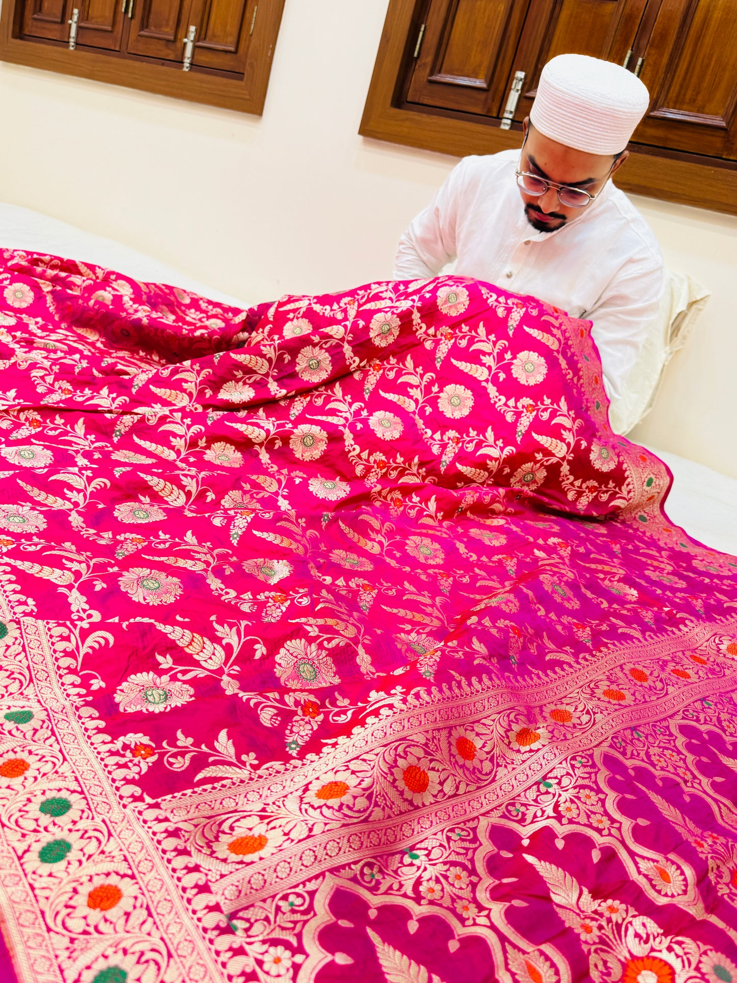 Pure Banarasi Katan Silk Mina Jaal Saree