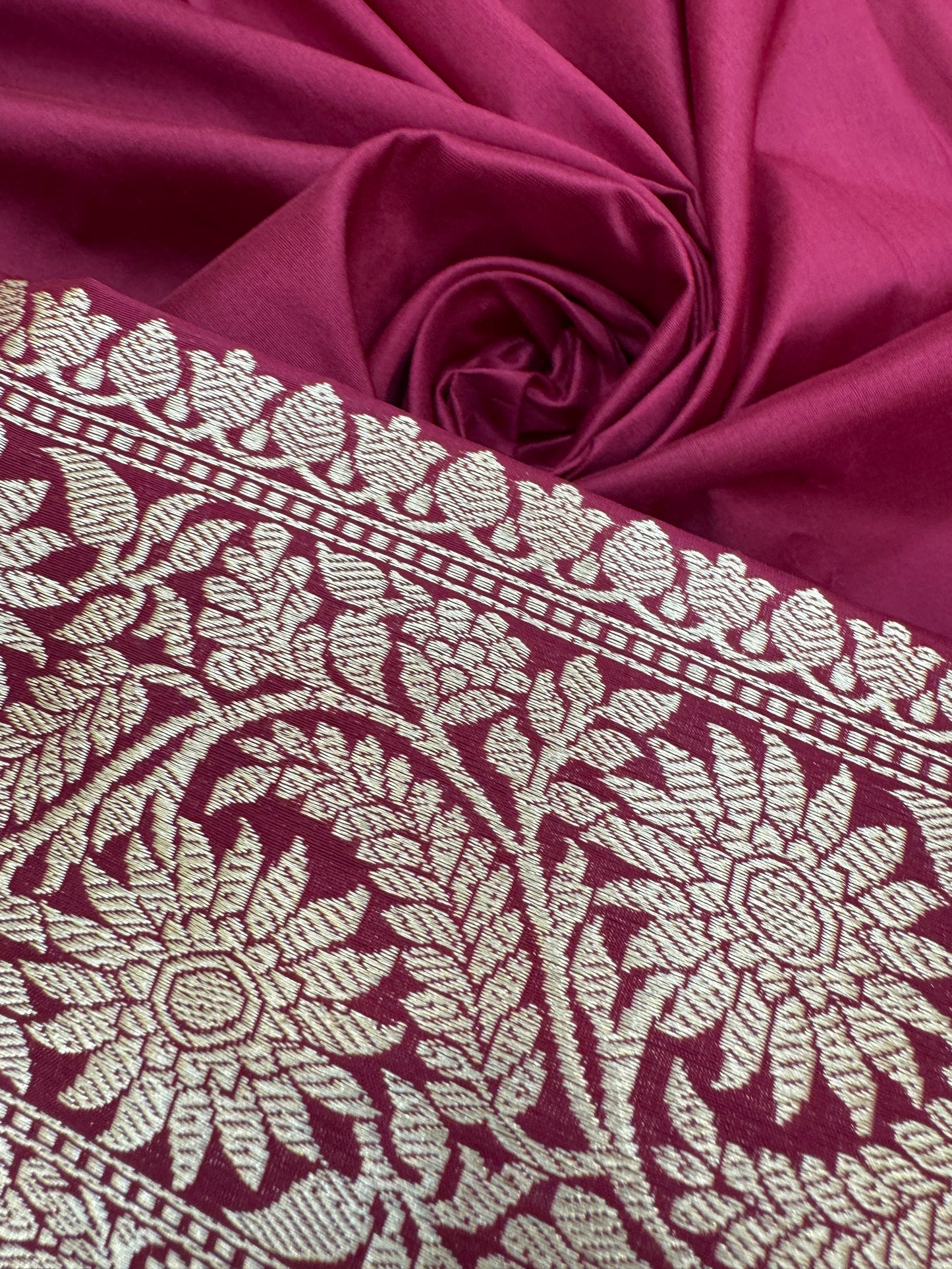 Pure Banarasi Katan Silk Buti Saree