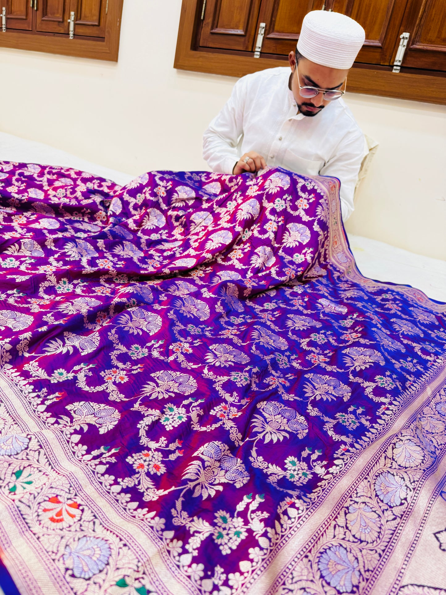 Pure Banarasi Katan Silk Mina Jaal Saree