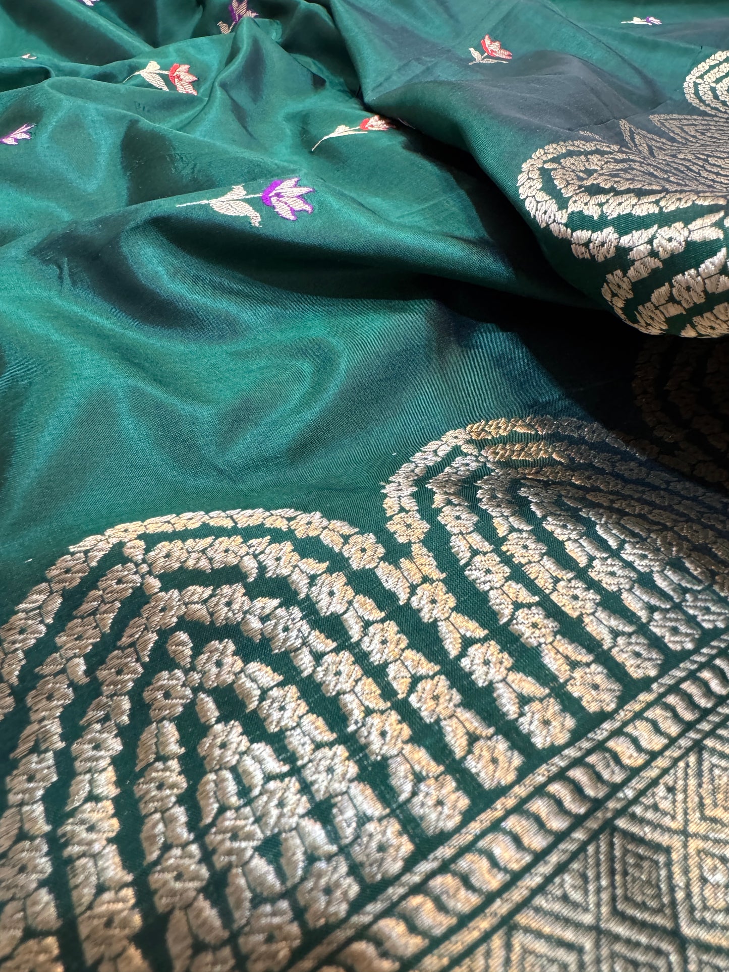 Pure Banarasi Katan Silk Kadhwa Buti Saree