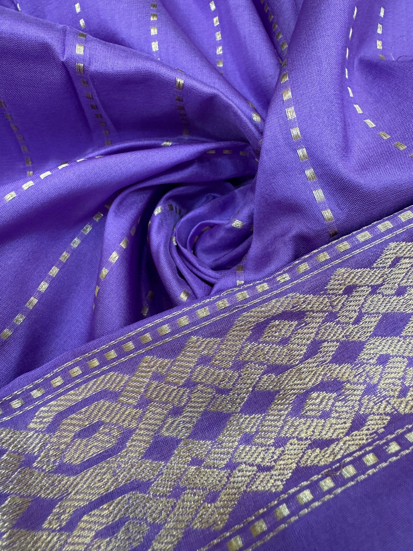 Pure Banarasi Katan Silk Sona Mina Buta Saree
