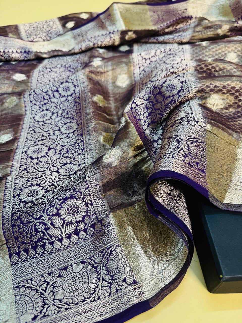 Pure Banarasi Chiniya Tissue Brocade Saree
