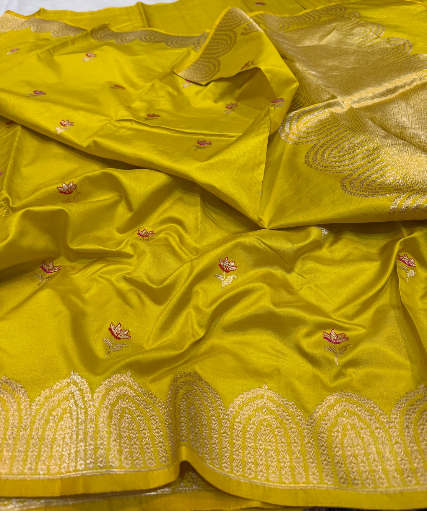 Pure Banarasi Katan Silk Kadhwa Buti Saree