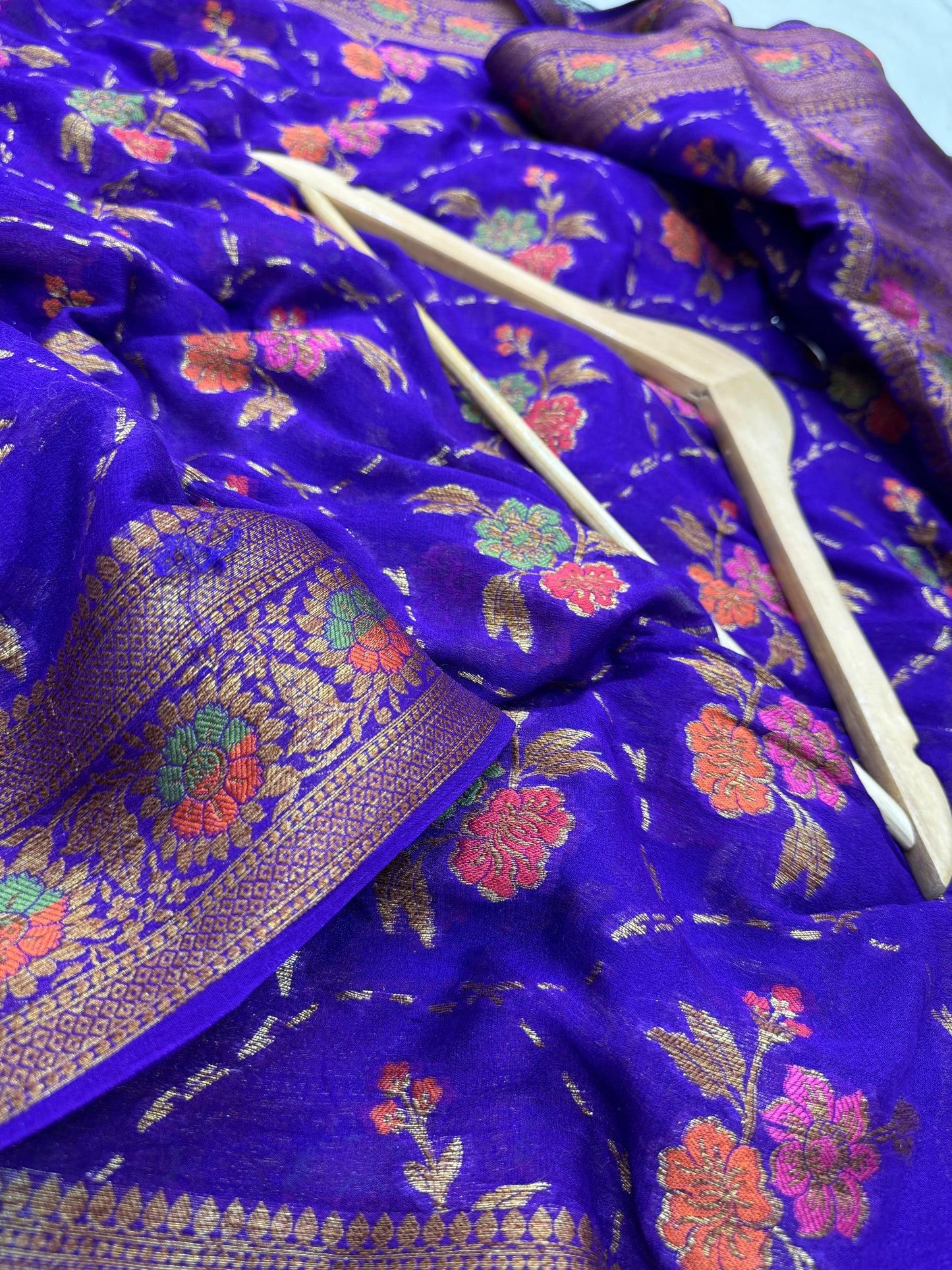 Pure Banarasi Chiffon Tilfi Floral Jaal Saree