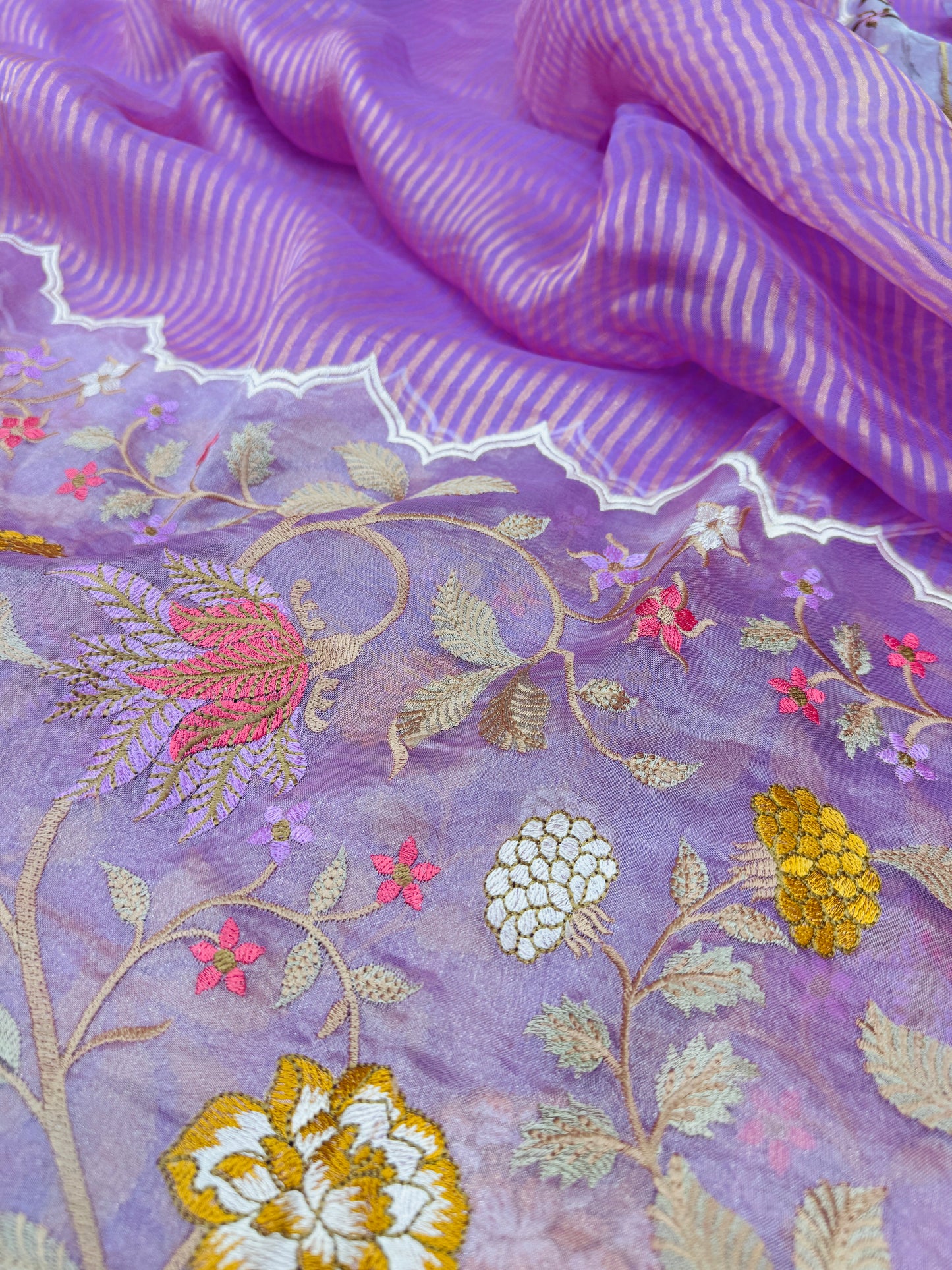 Pure Banarasi Kora Tissue Patch Work Embroidery Saree