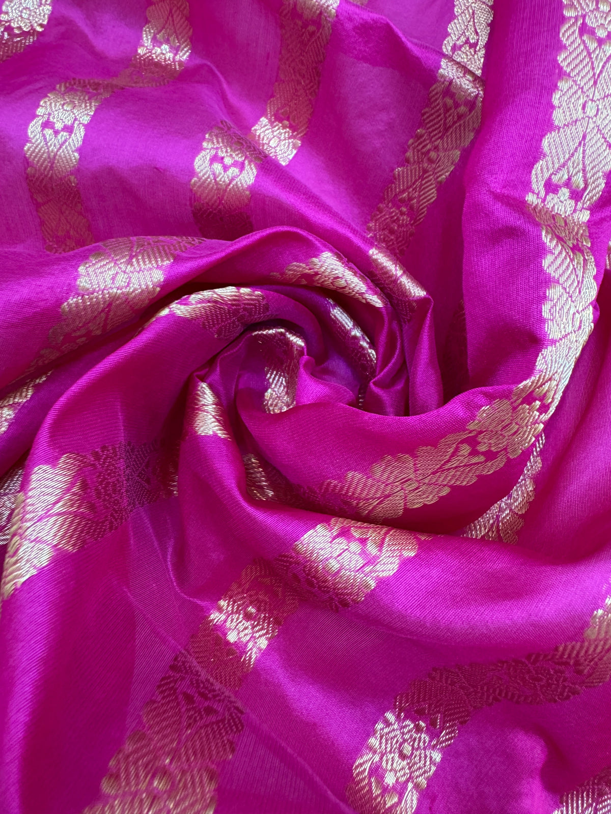 Kora Buti Skirt Border Saree