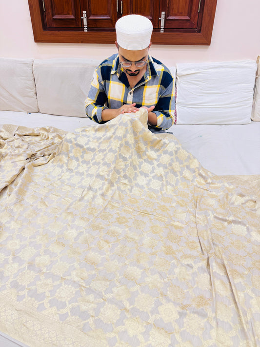 Pure Banarasi Munga Silk Jaal Saree