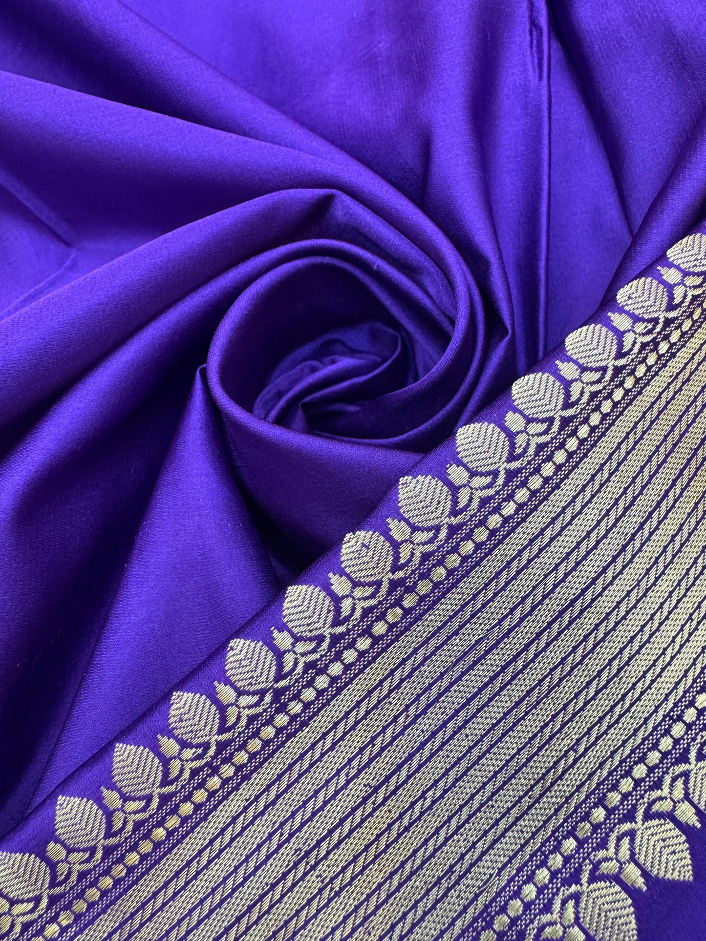 Pure Banarasi Satin Silk Double Tanchoi Saree