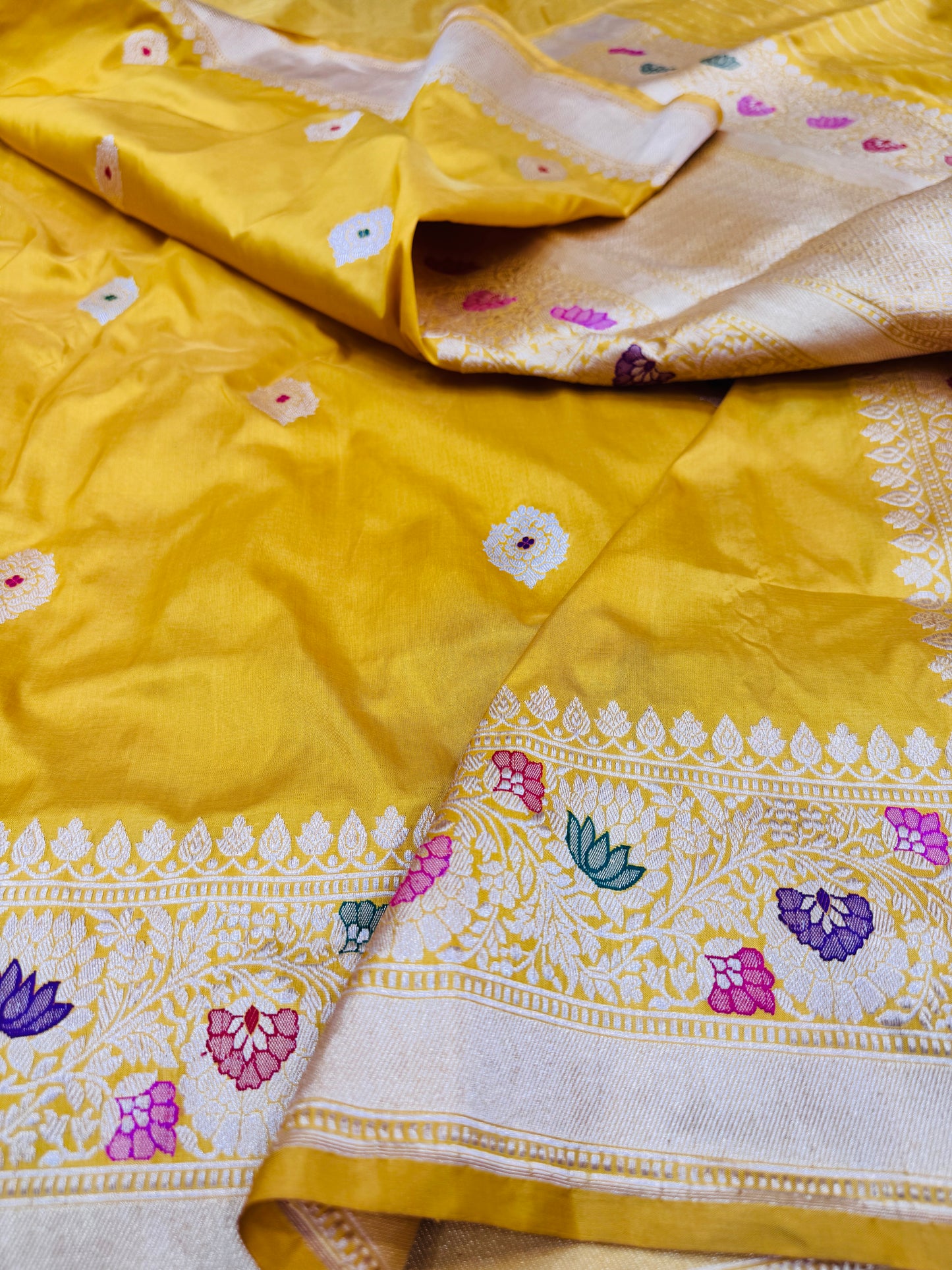 Pure Banarasi Katan Silk Kadhwa Buta Saree