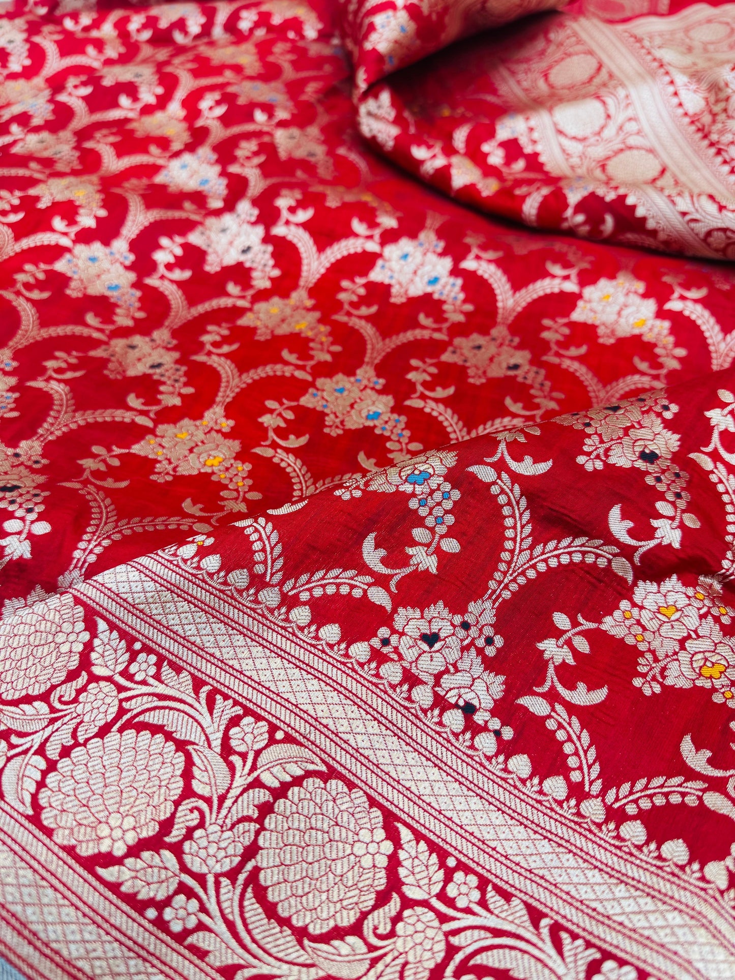 Pure Banarasi Katan Silk Mina Jaal Saree