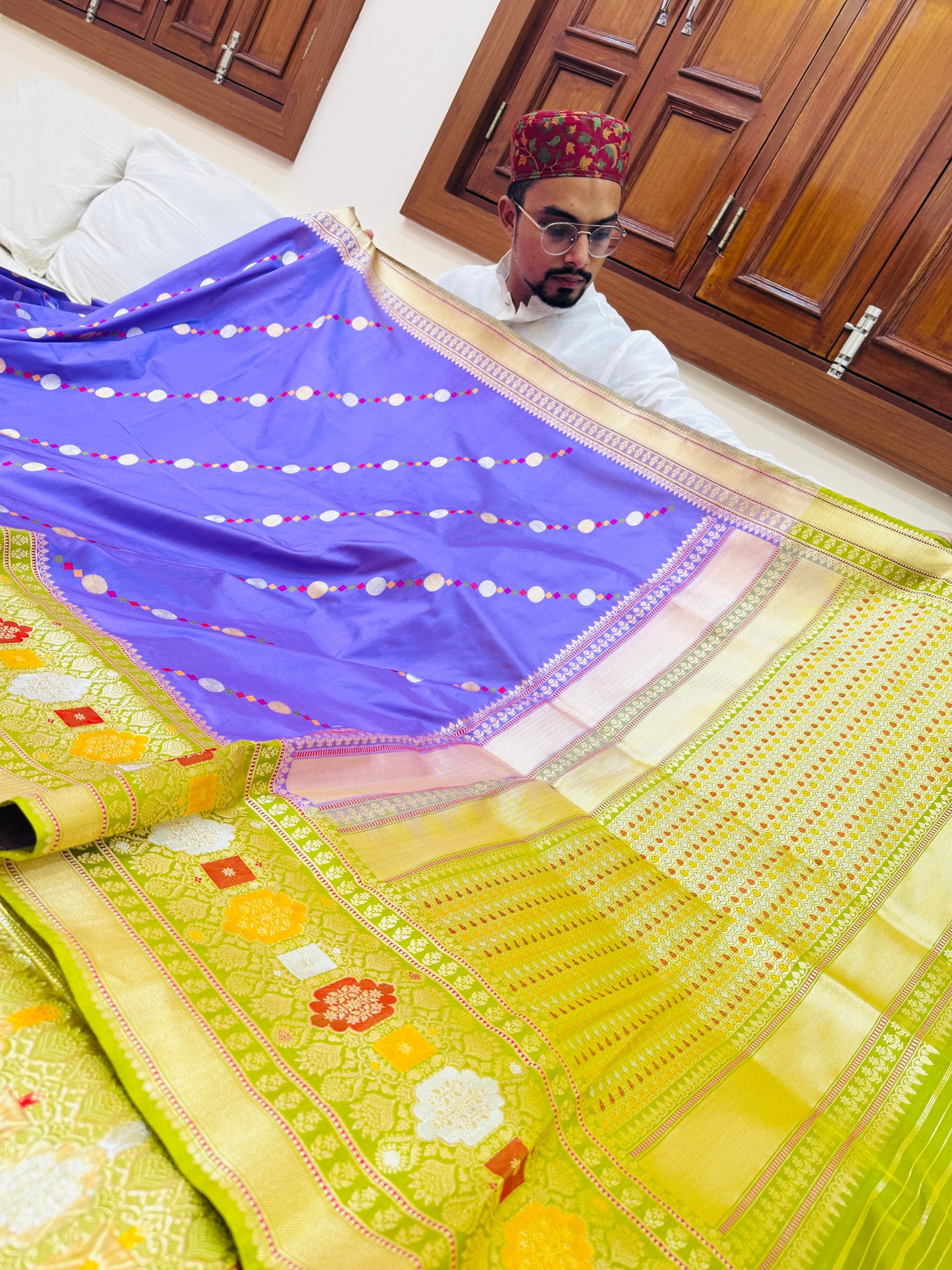 Pure Banarasi Katan Silk Mina Buti Skirt Border Saree