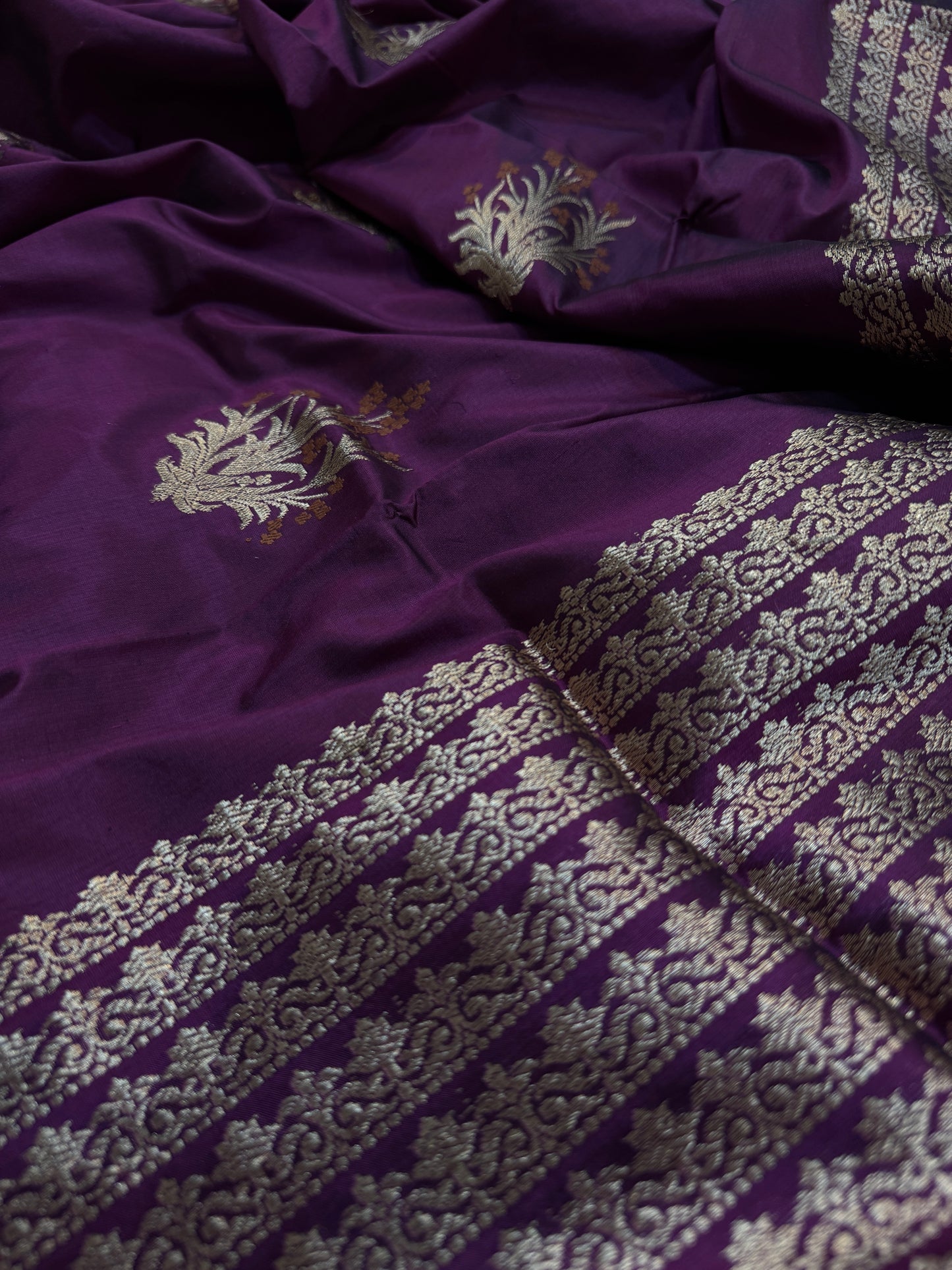 Pure Banarasi Katan Silk Kadhwa Buta Saree